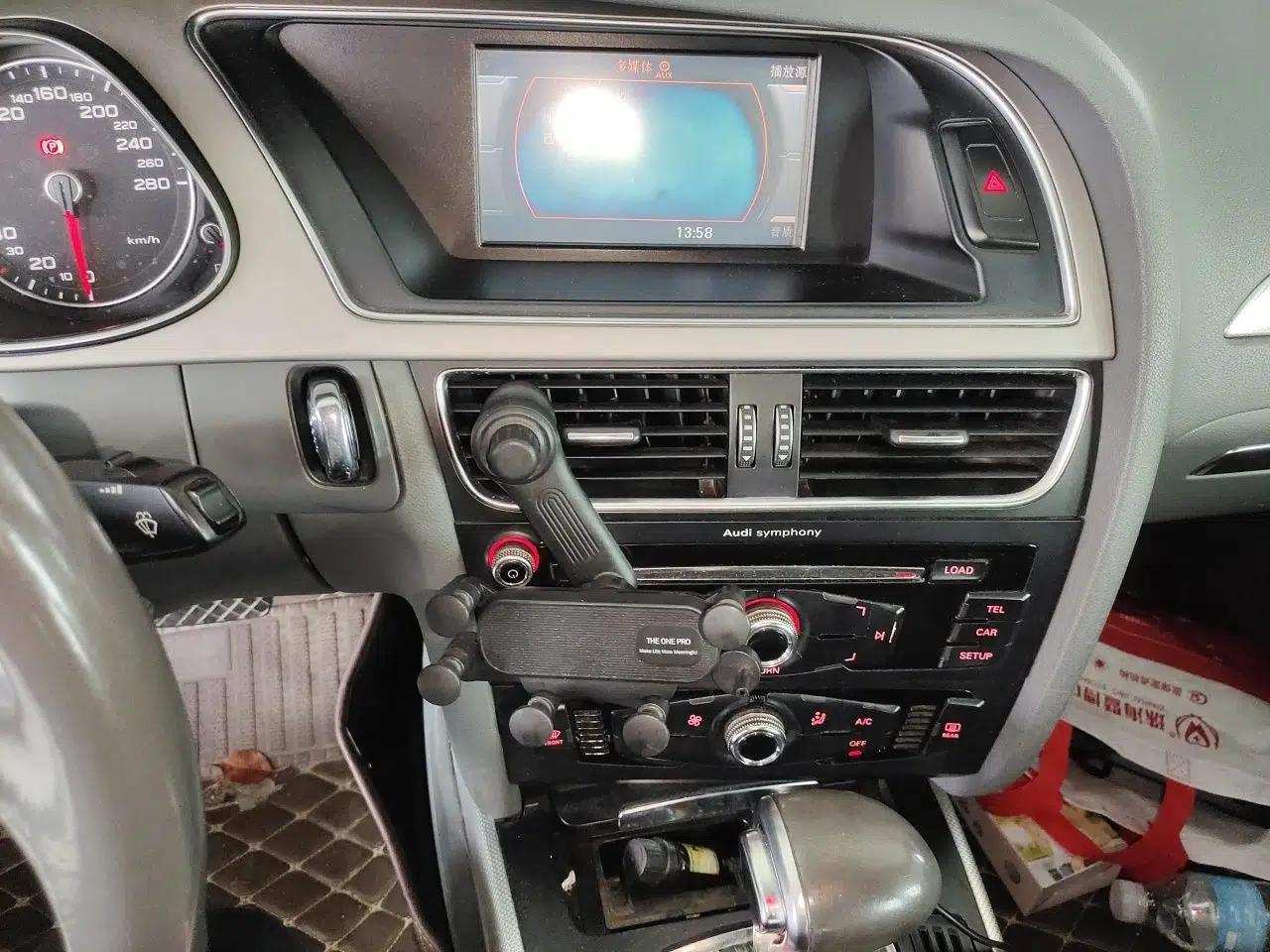 Audi A4L 2015 35 TFSI Automatic Standard Model — миниатюра 13