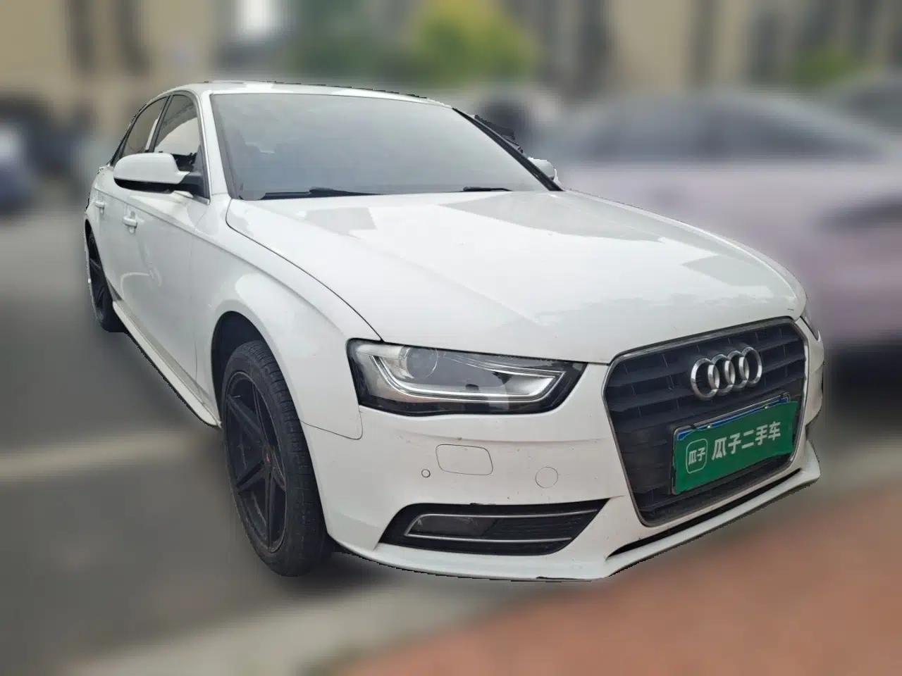 Audi A4L 2013 35 TFSI Automatic Standard Model — миниатюра 3