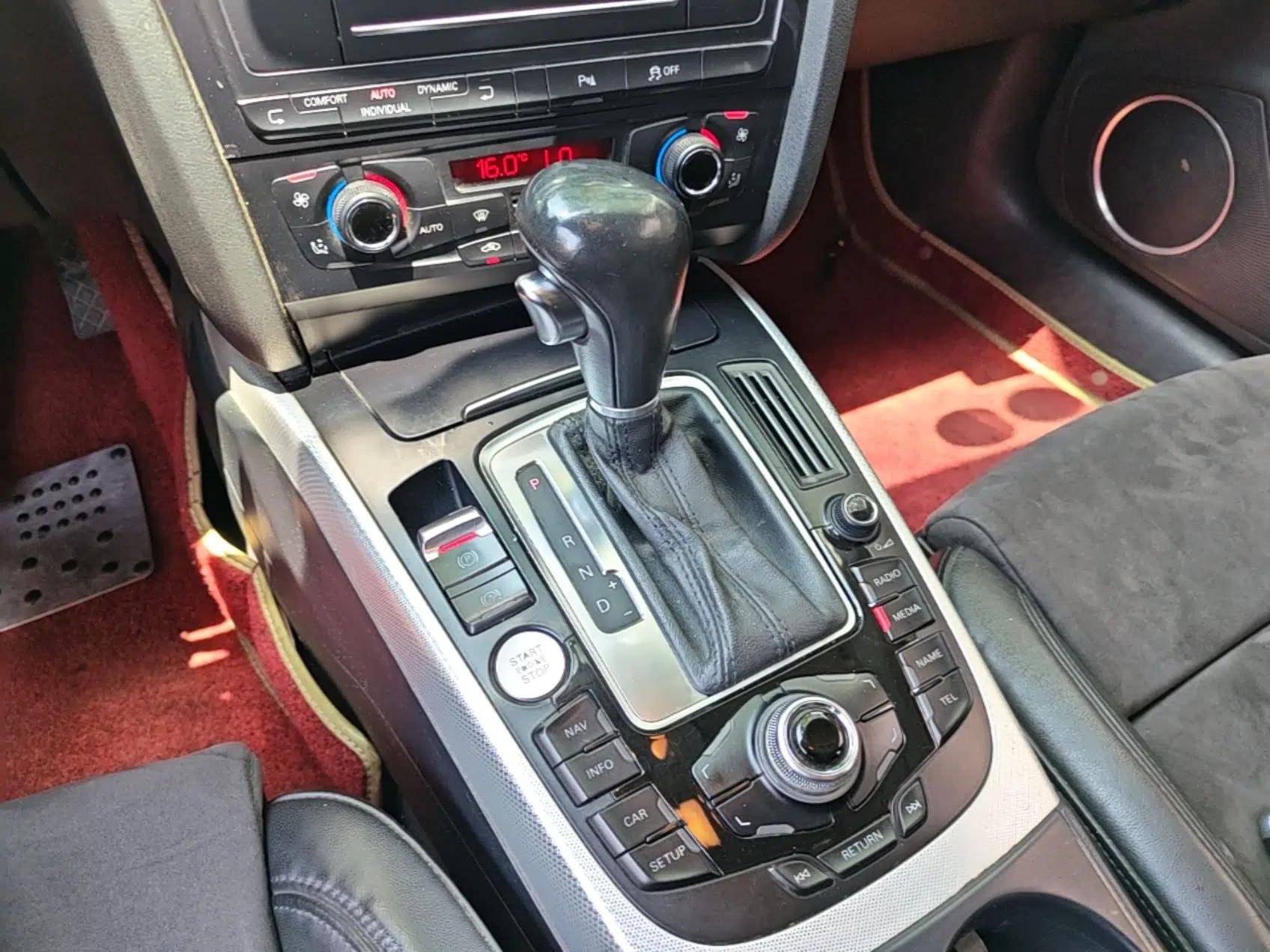Audi A4L 2012 2.0 TFSI automatic sporty version — миниатюра 14