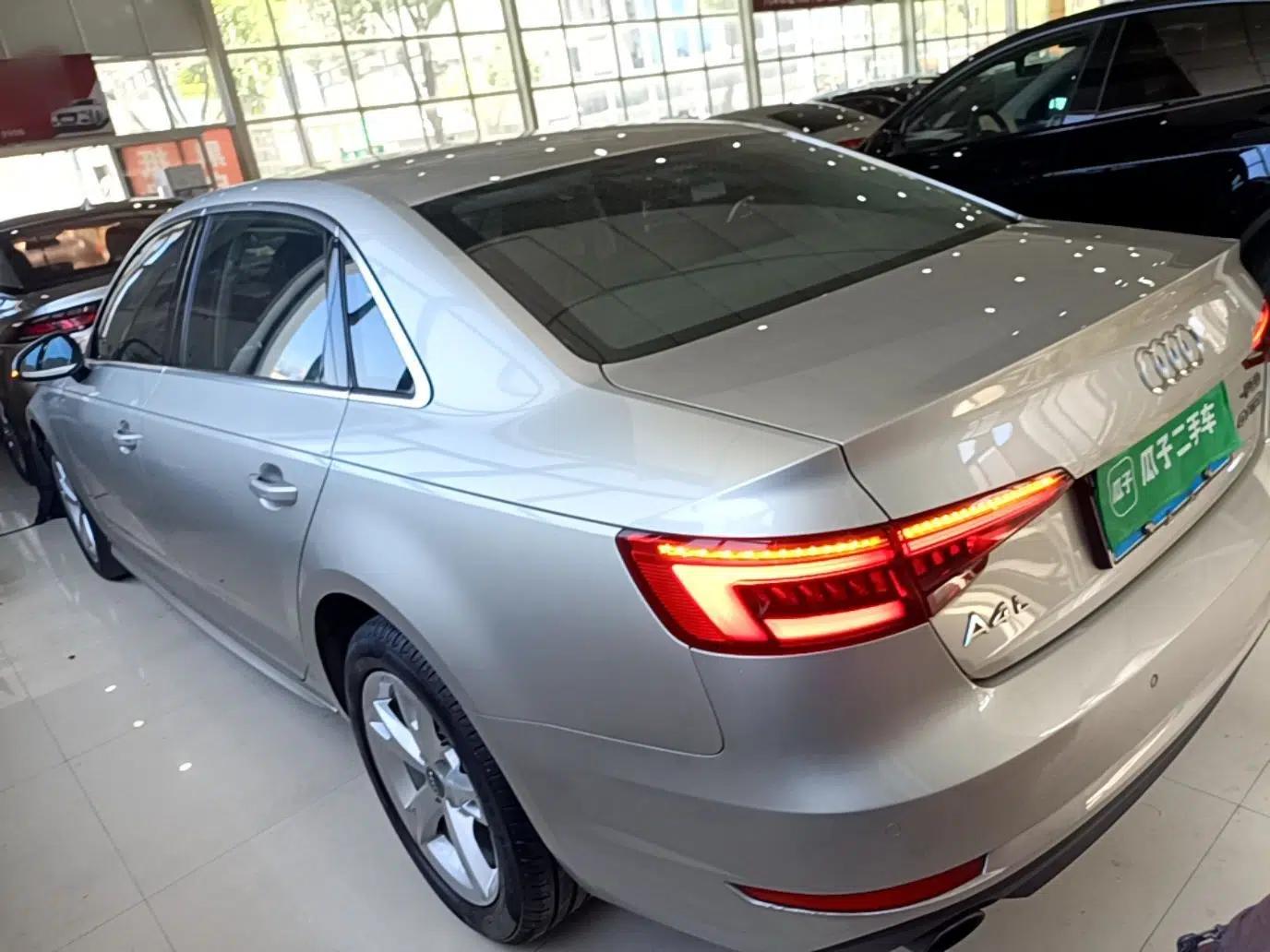 Audi A4L 2017 40 TFSI Ambition Edition — миниатюра 13