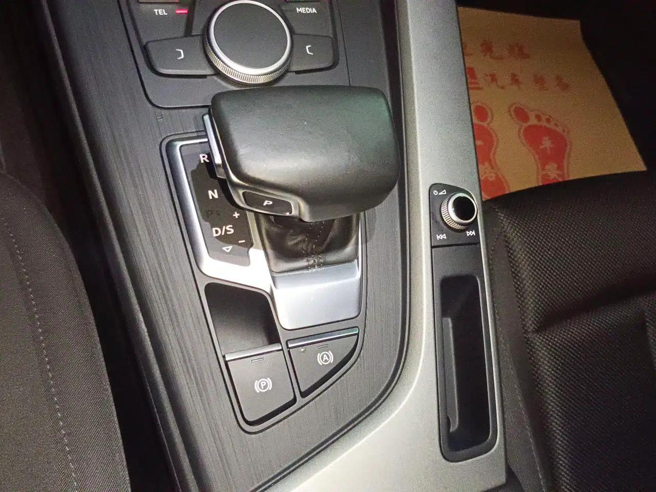 Audi A4L 2019 40 TFSI Ambition China VI — миниатюра 14