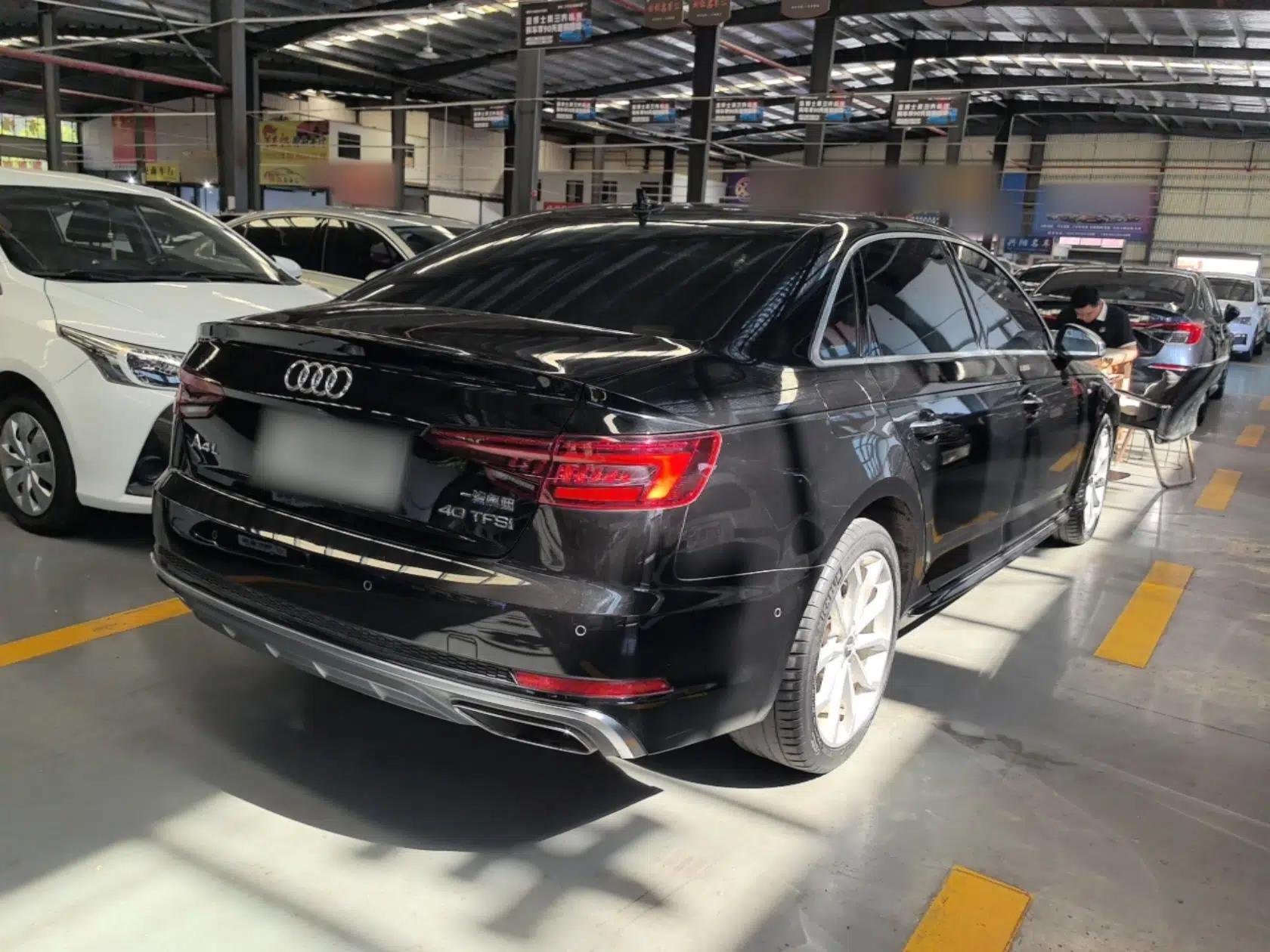 Audi A4L 2019 40 TFSI Fashion Version China V — миниатюра 6
