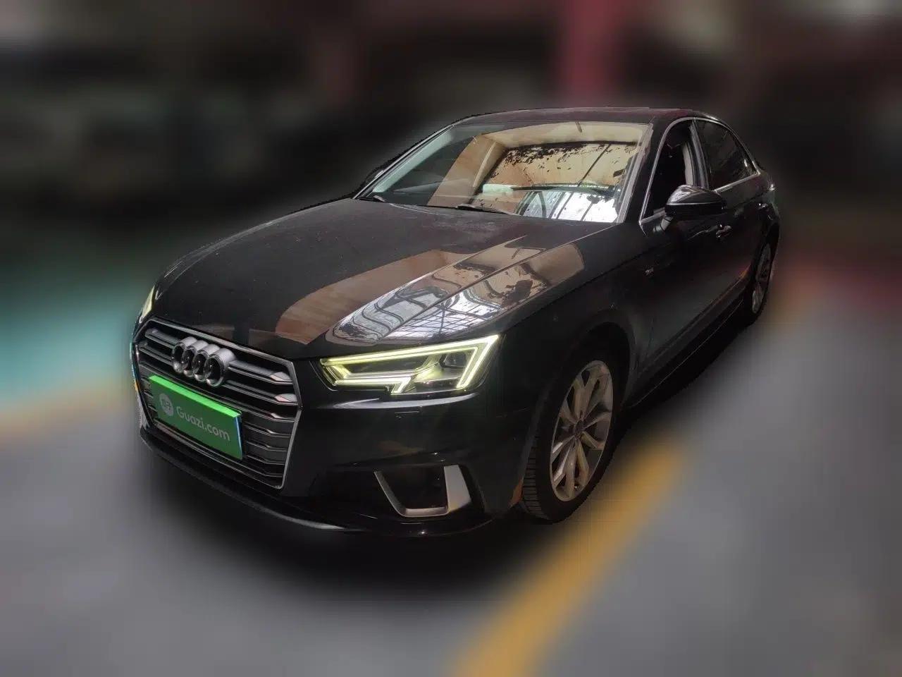 Audi A4L 2018 30th Anniversary Edition 40 TFSI Fashion Model — миниатюра 1