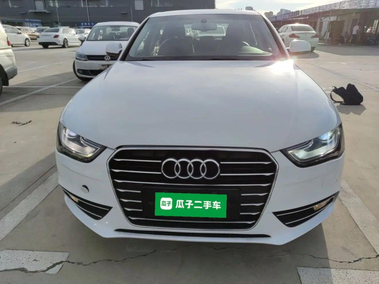 Audi A4L 2015 35 TFSI Automatic Technology Model — миниатюра 2