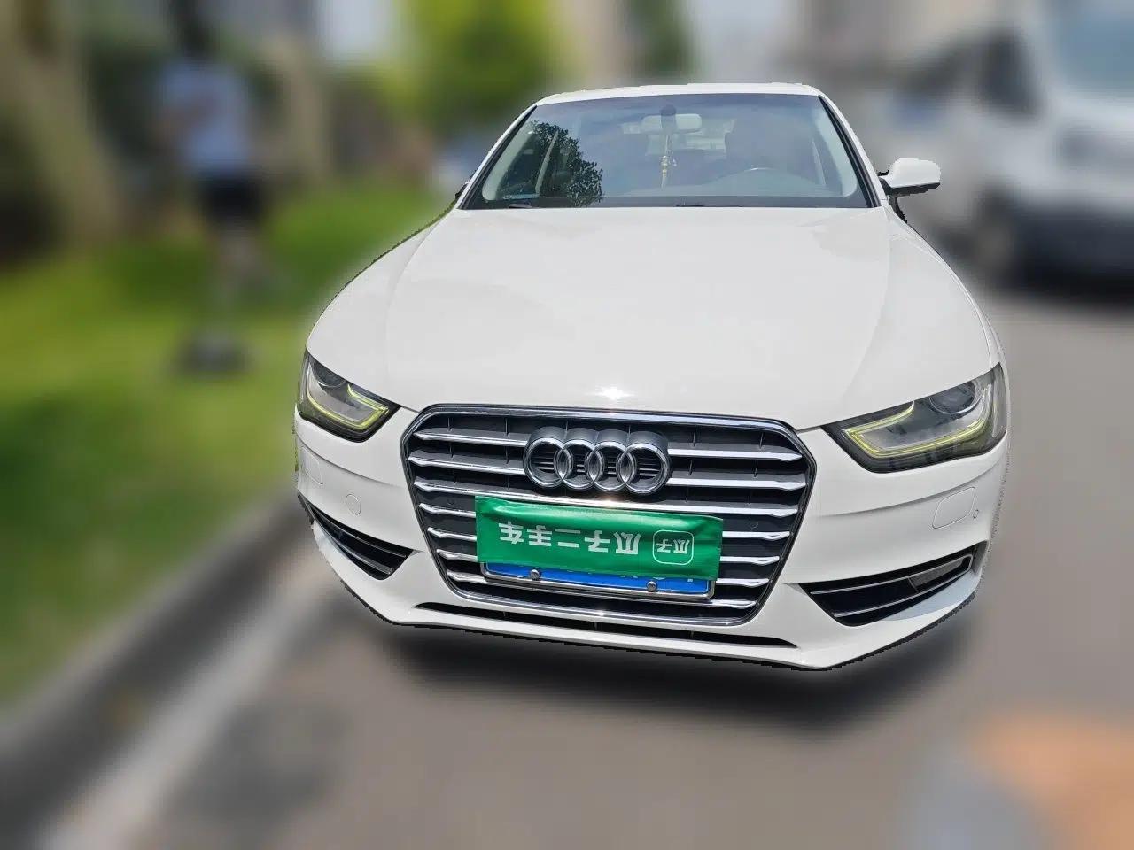 Audi A4L 2015 35 TFSI Millionth Anniversary Comfort Edition — миниатюра 2