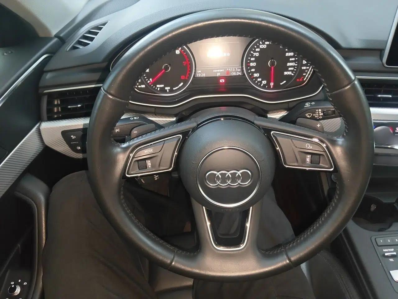 Audi A4L 2017 Plus 40 TFSI Fashion Model — миниатюра 10