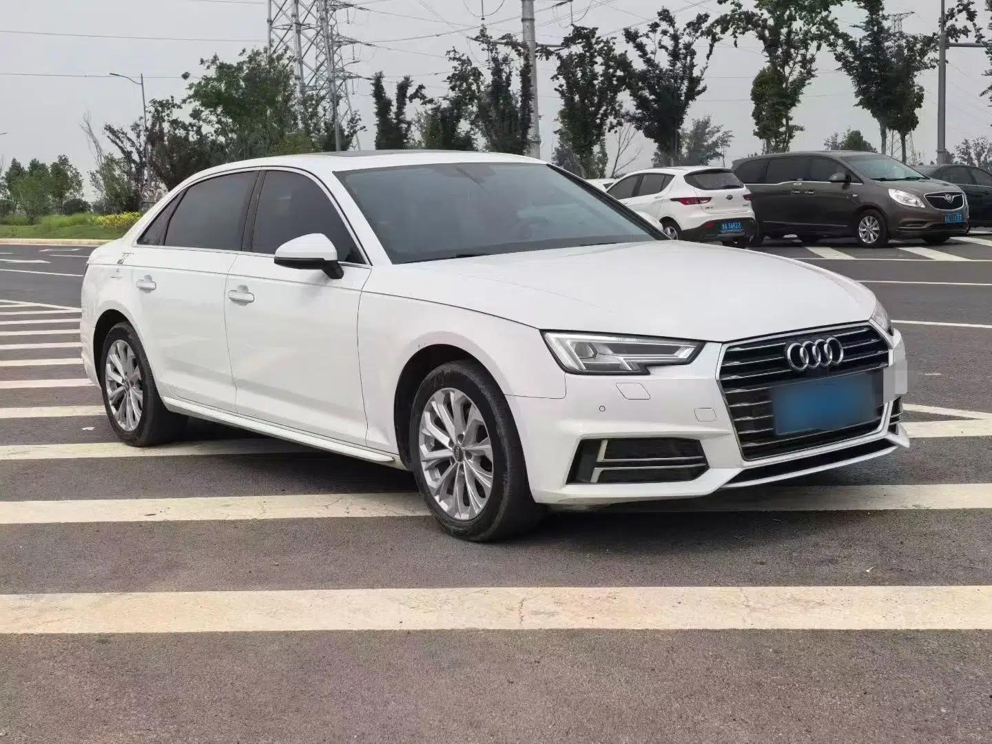 Audi A4L 2019 40 TFSI Ambition Version China V — миниатюра 4