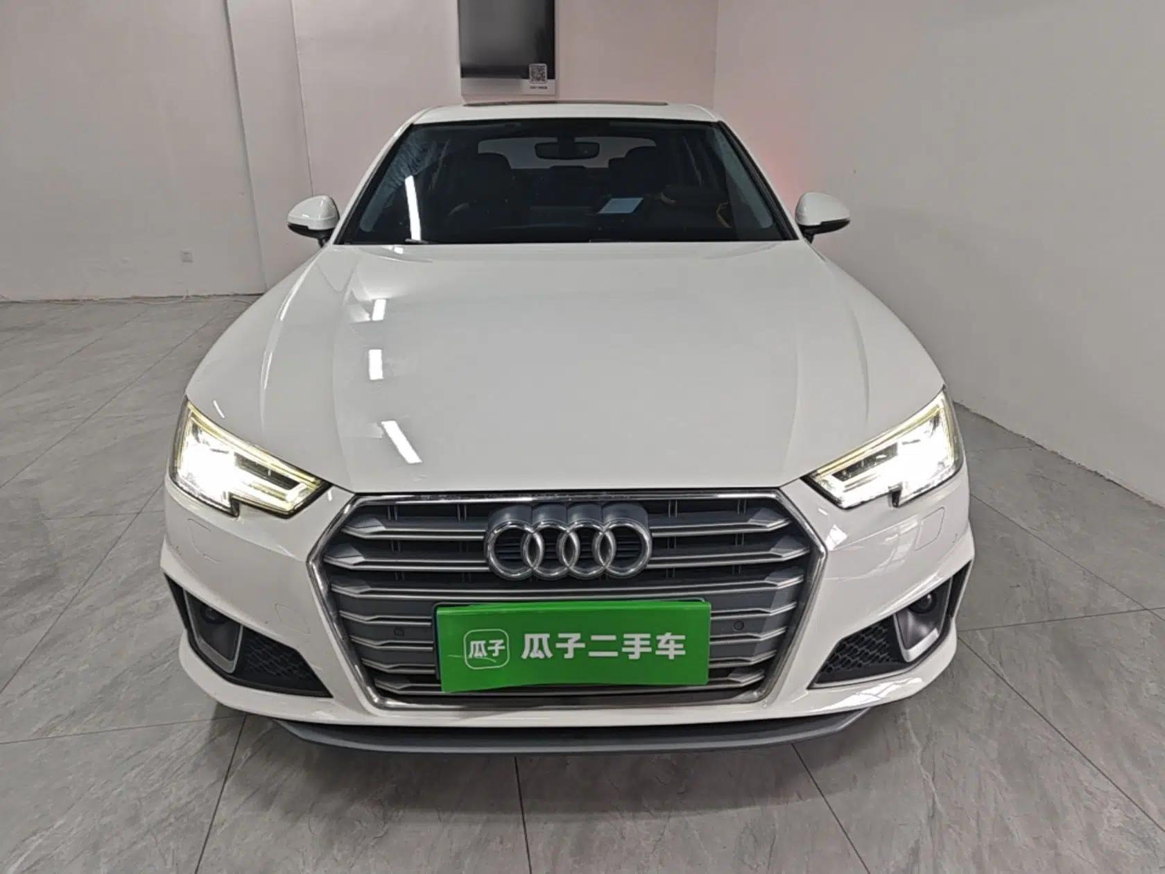 Audi A4L 2019 40 TFSI Fashion Edition China VI Emission Standard — миниатюра 2