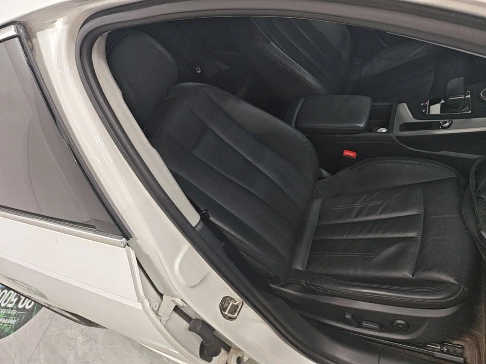 Audi A4L 2019 40 TFSI Fashion Edition China VI Emission Standard — миниатюра 19