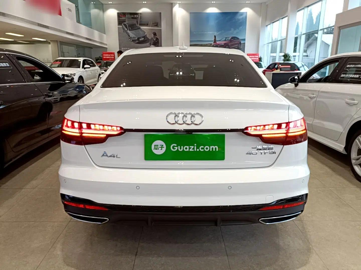 Audi A4L 2022 40 TFSI Luxury Dynamic Model — миниатюра 5