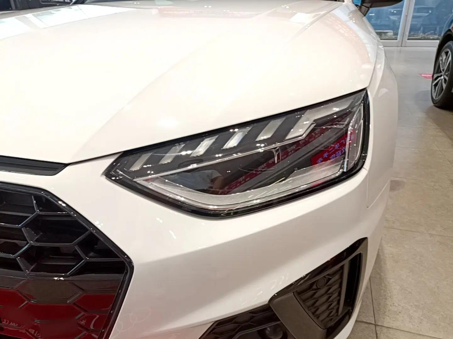 Audi A4L 2022 40 TFSI Luxury Dynamic Model — миниатюра 8