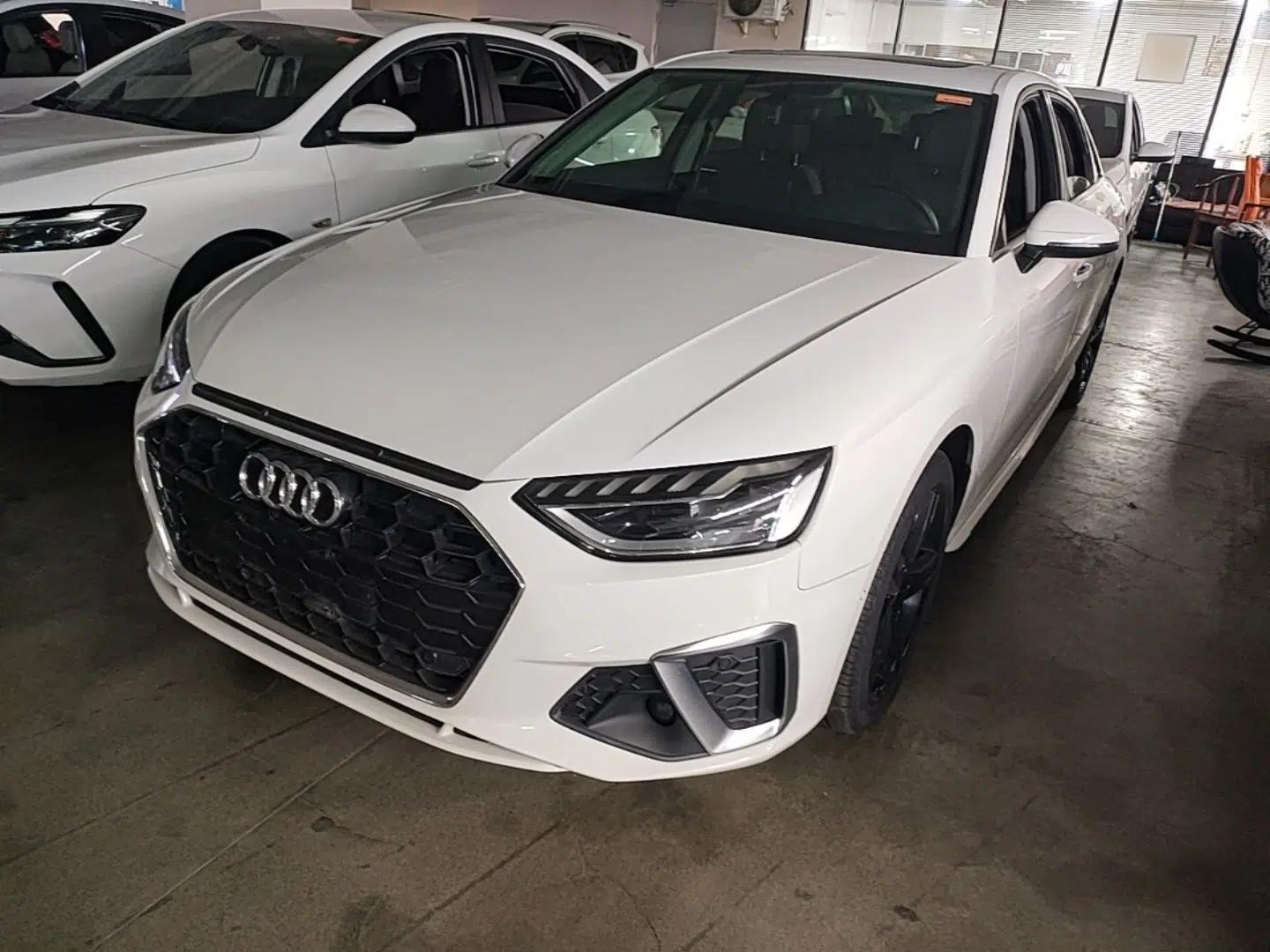 Audi A4L 2020 40 TFSI Luxury Dynamic Model — миниатюра 1