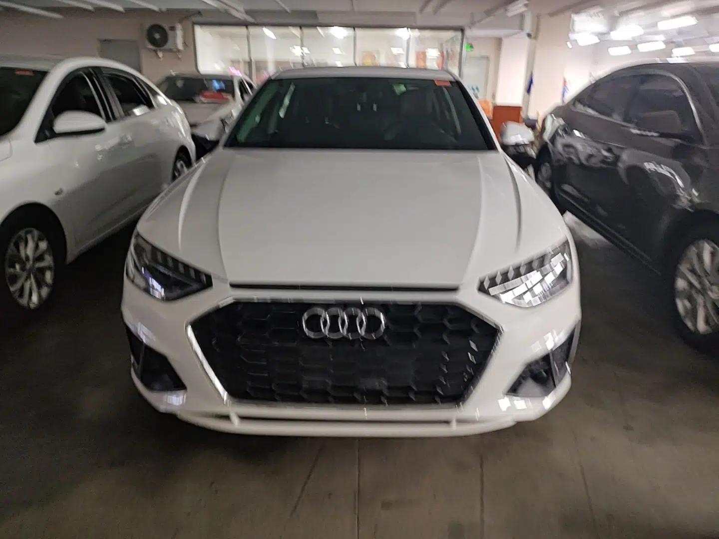 Audi A4L 2020 40 TFSI Luxury Dynamic Model — миниатюра 2