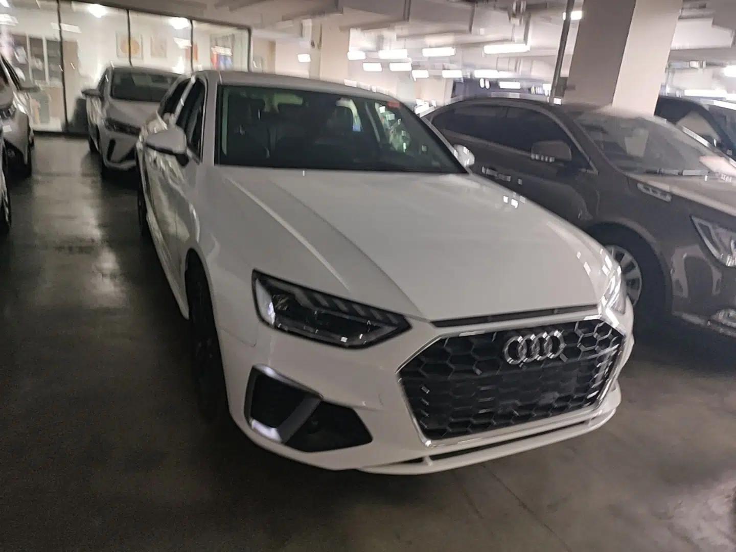 Audi A4L 2020 40 TFSI Luxury Dynamic Model — миниатюра 3
