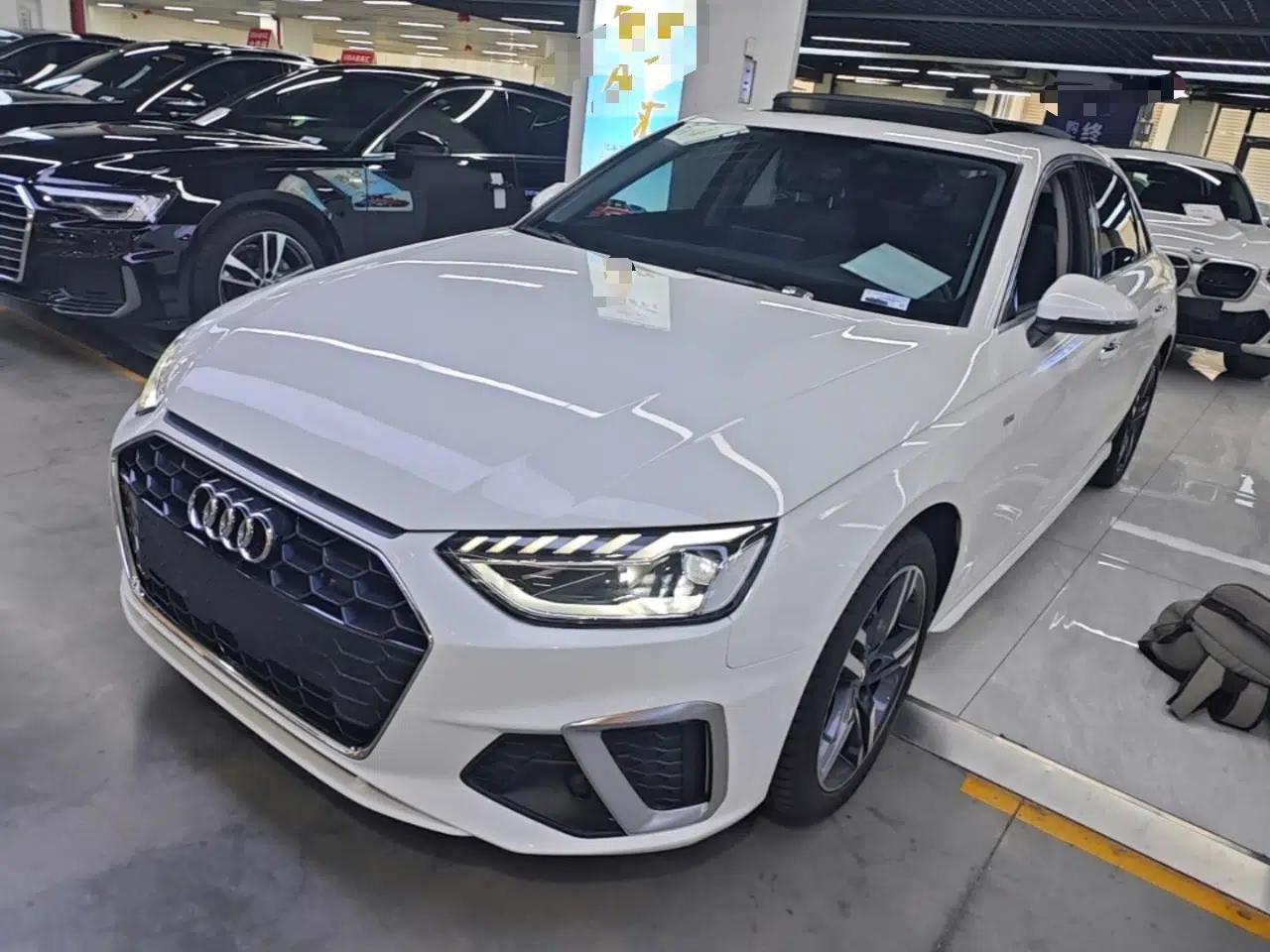 Audi A4L 2020 40 TFSI Luxury Dynamic Model — миниатюра 1