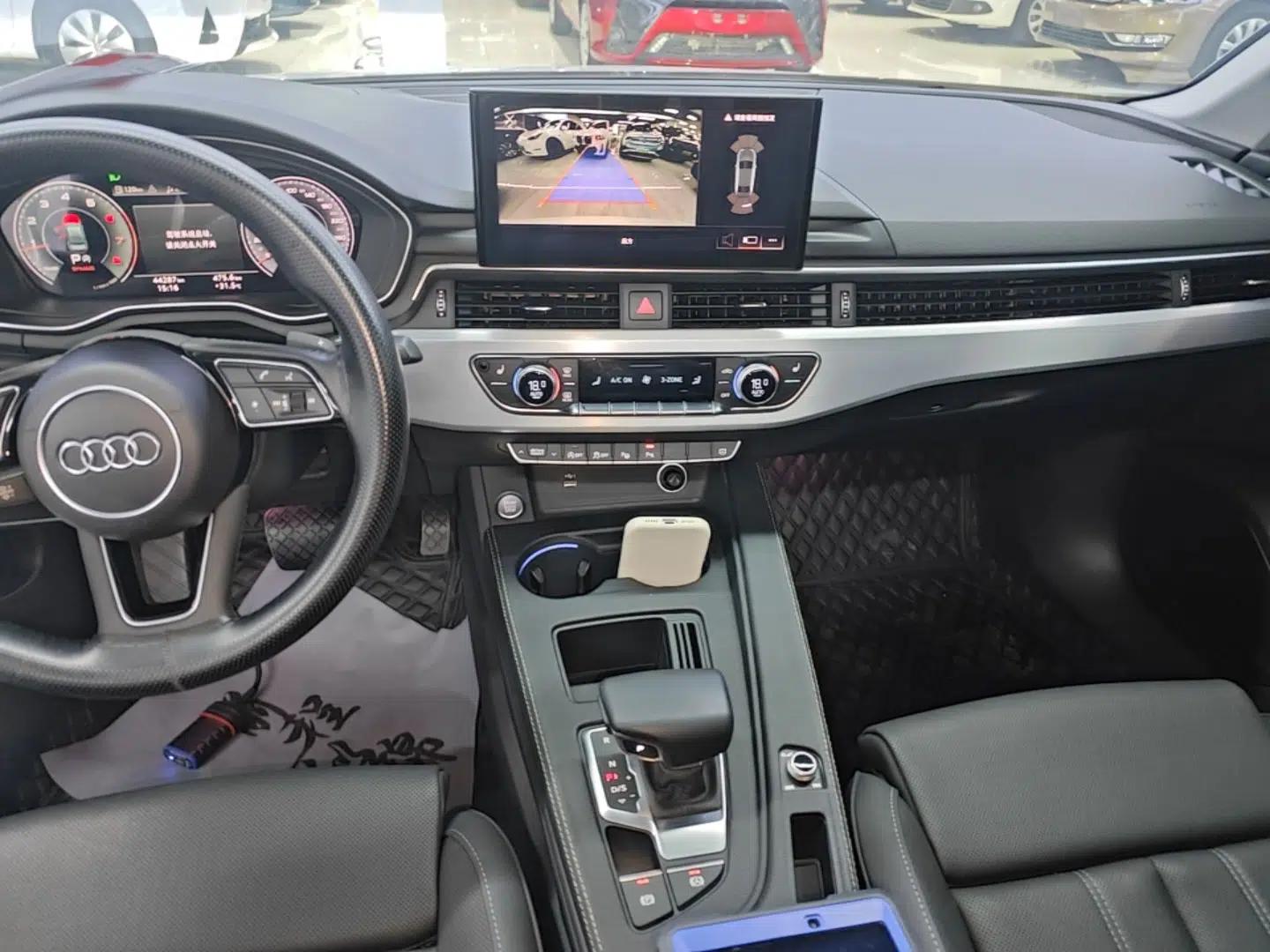 Audi A4L 2020 40 TFSI Luxury Dynamic Model — миниатюра 15