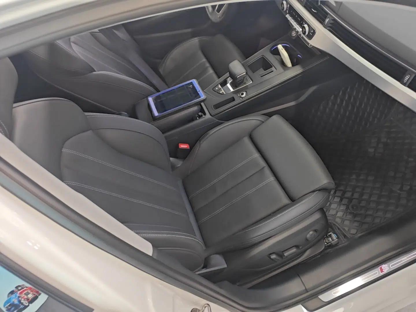 Audi A4L 2020 40 TFSI Luxury Dynamic Model — миниатюра 19