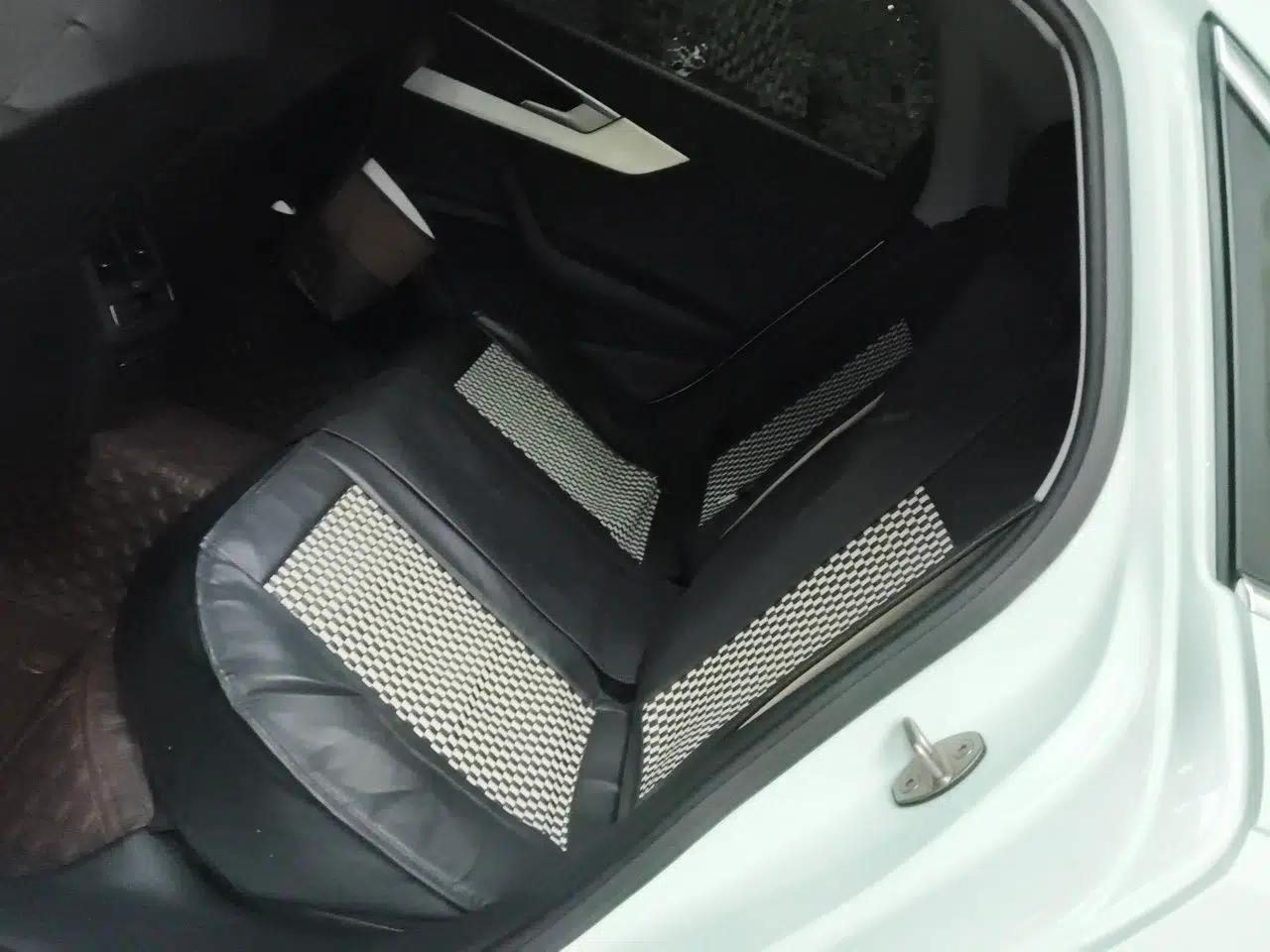 Audi A4L 2023 40 TFSI Fashion Dynamic Model — миниатюра 17