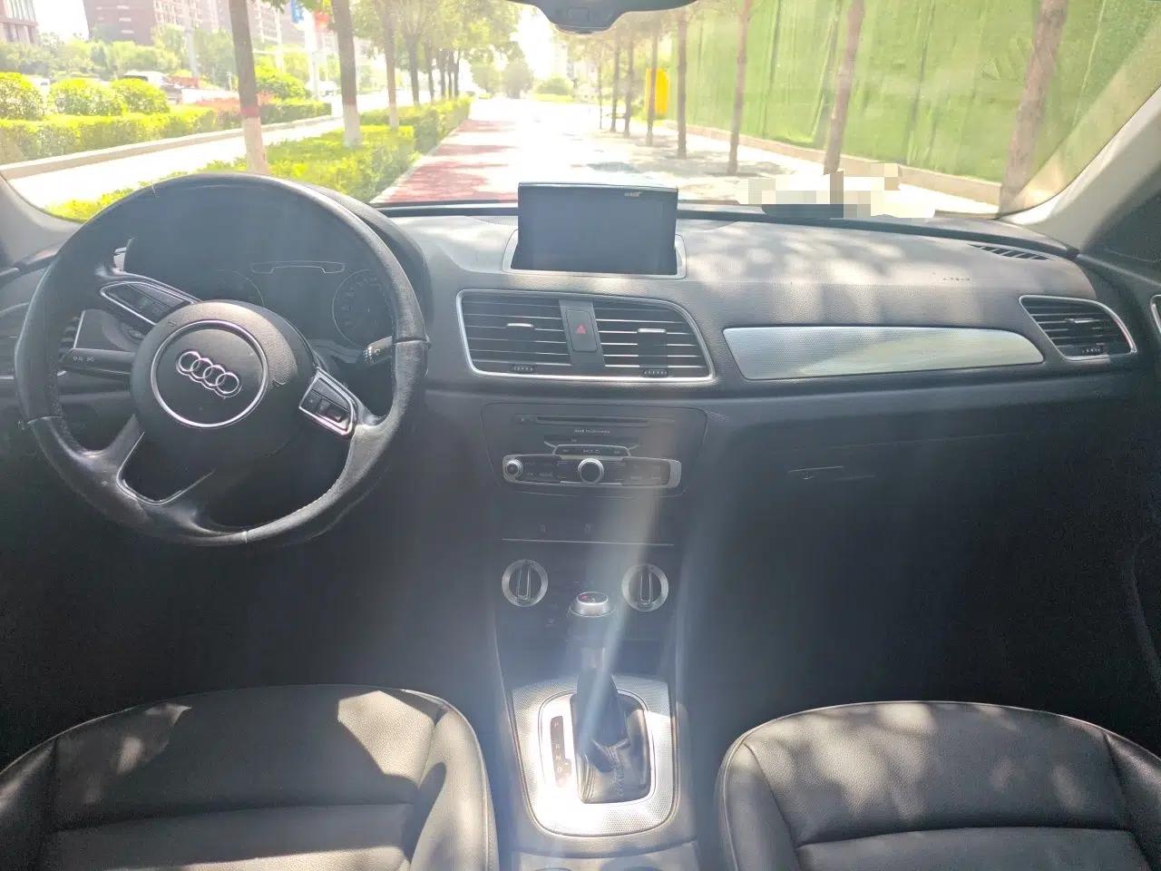 Audi Q3 2015 30 TFSI Comfort Model — миниатюра 9