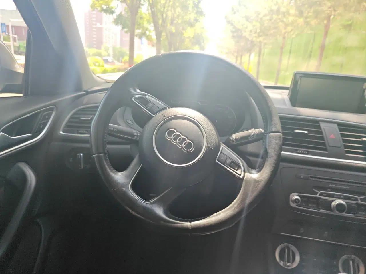 Audi Q3 2015 30 TFSI Comfort Model — миниатюра 10