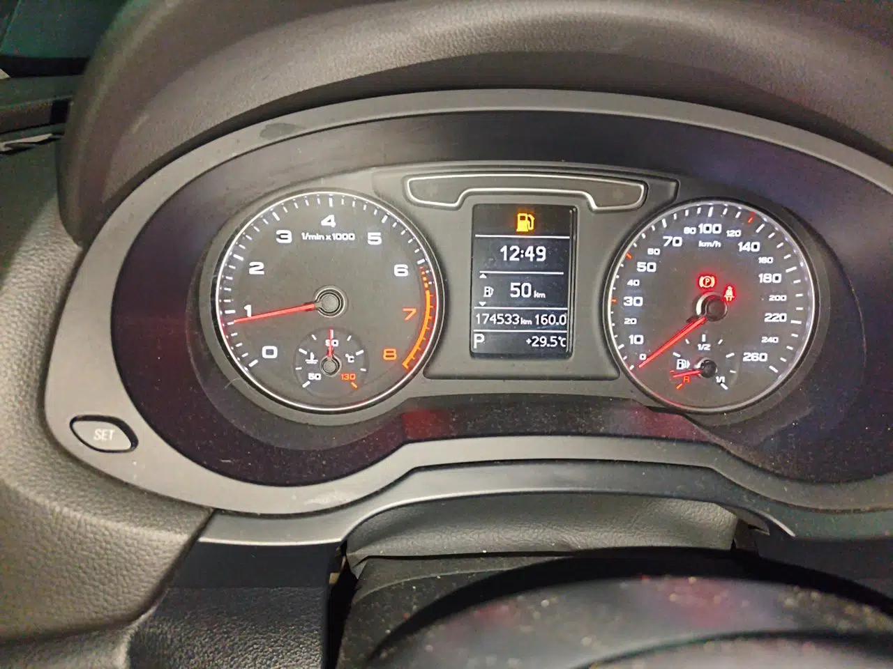 Audi Q3 2013 35 TFSI Comfort Model — миниатюра 12