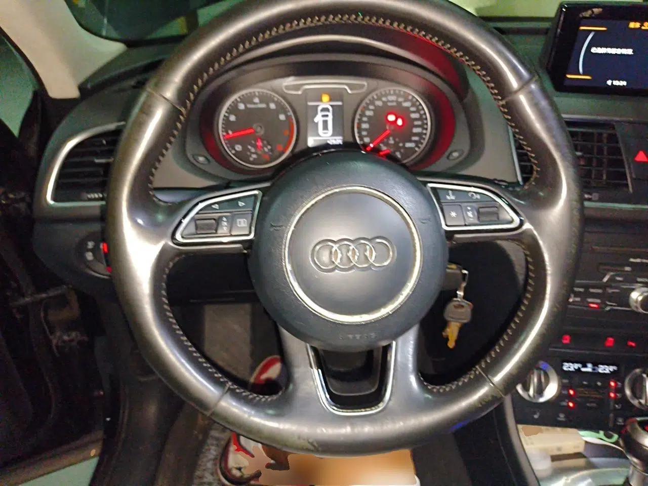 Audi Q3 2013 35 TFSI Comfort Model — миниатюра 10