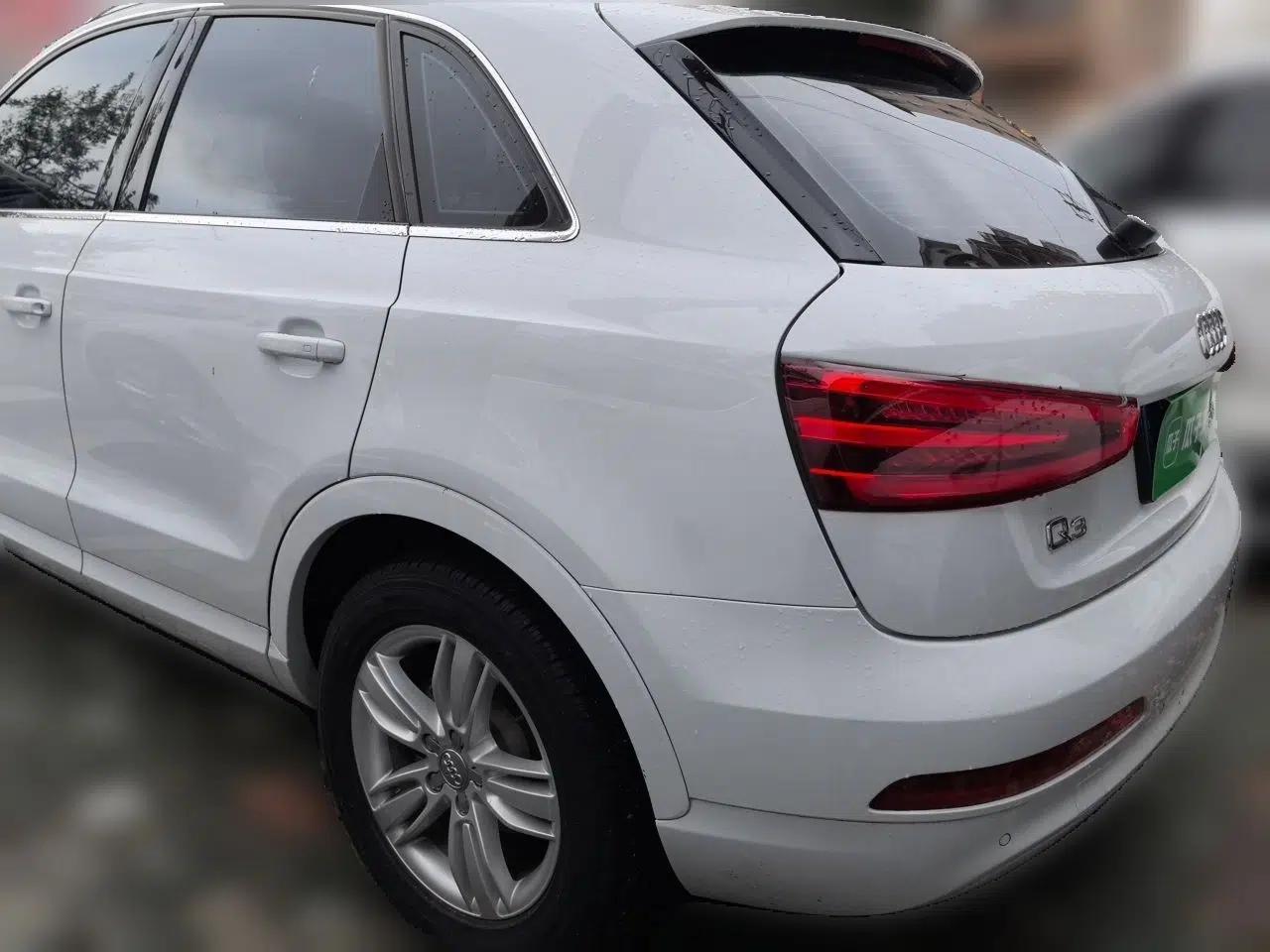 Audi Q3 2015 30 TFSI Comfort Model — миниатюра 4