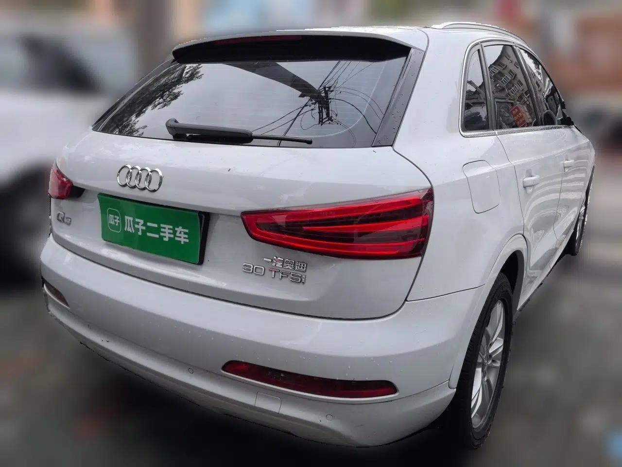 Audi Q3 2015 30 TFSI Comfort Model — миниатюра 6