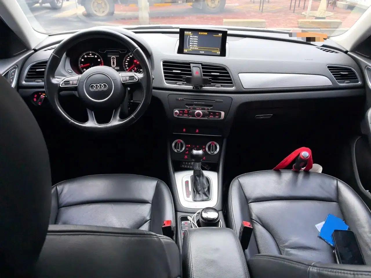 Audi Q3 2015 30 TFSI Comfort Model — миниатюра 9