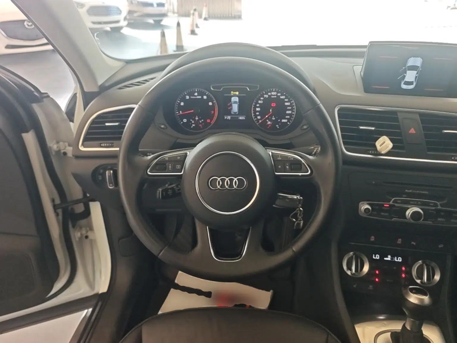 Audi Q3 2015 35 TFSI quattro Technology Edition — миниатюра 18