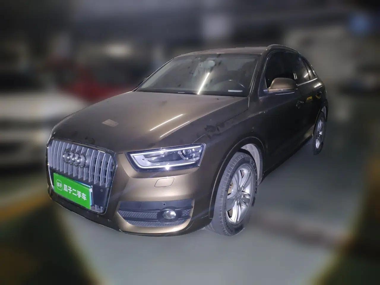 Audi Q3 2015 35 TFSI Comfort Model — миниатюра 1