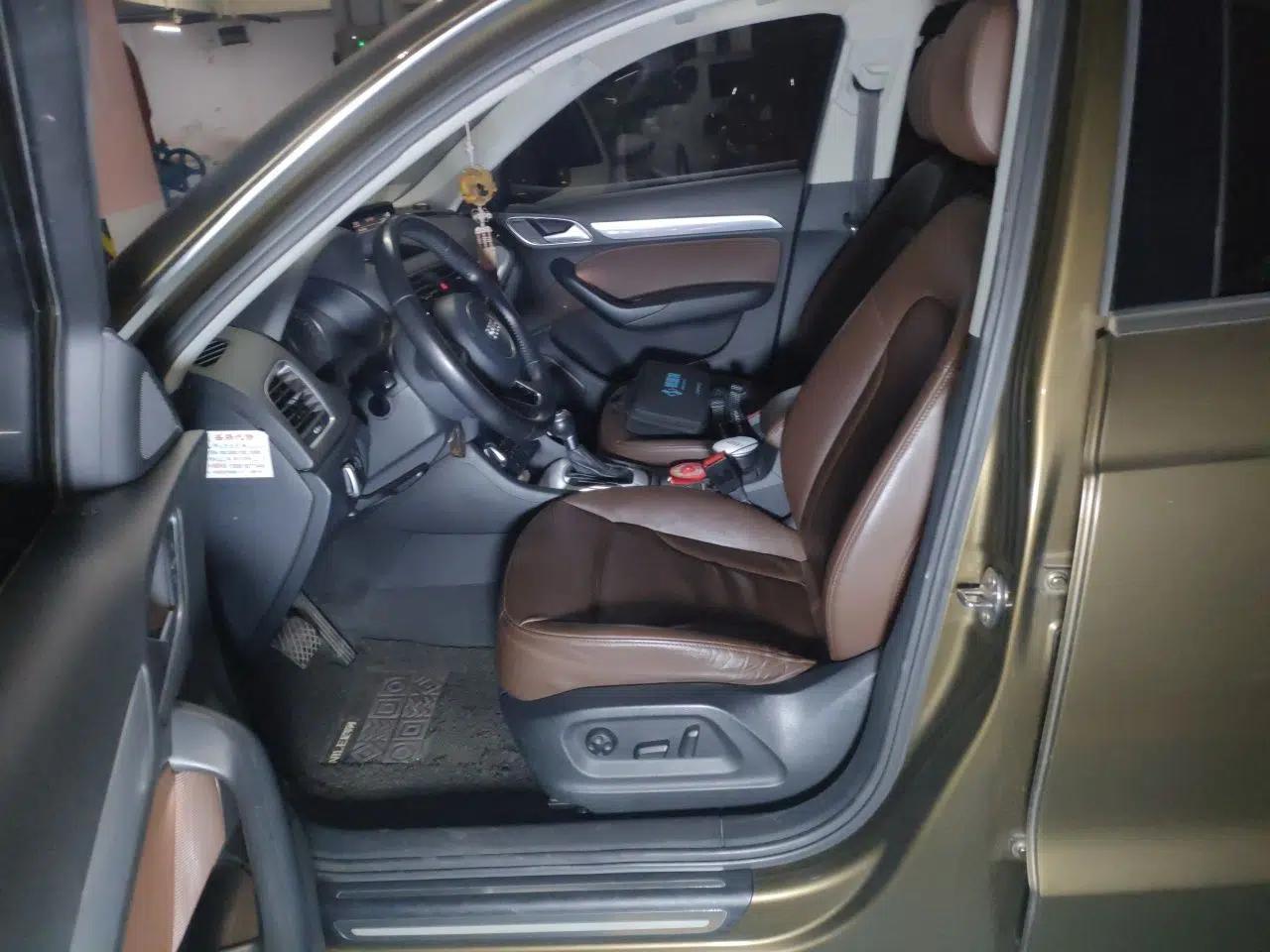 Audi Q3 2015 35 TFSI Comfort Model — миниатюра 15