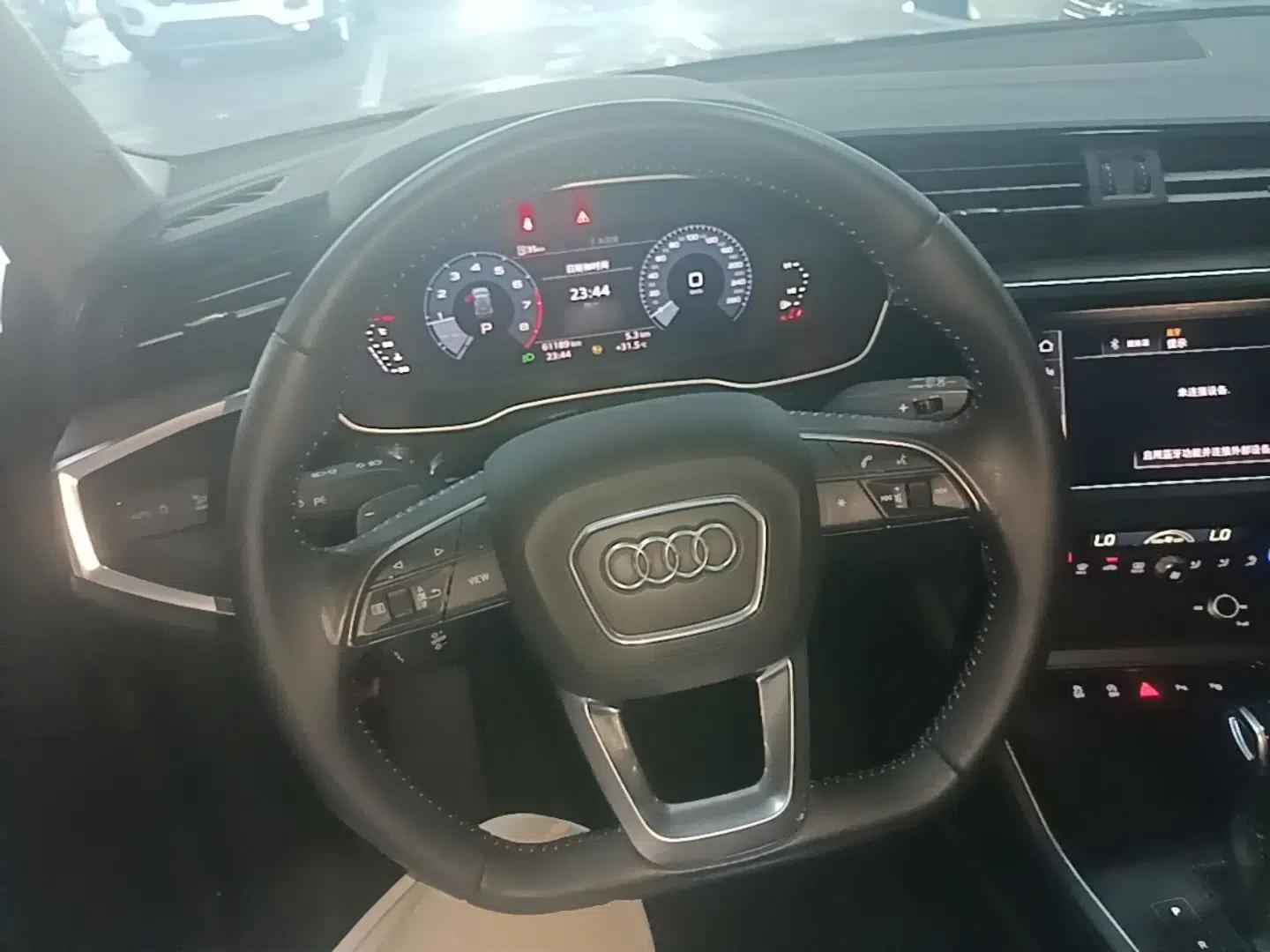 Audi Q3 2021 35 TFSI Fashion Dynamic Model — миниатюра 13