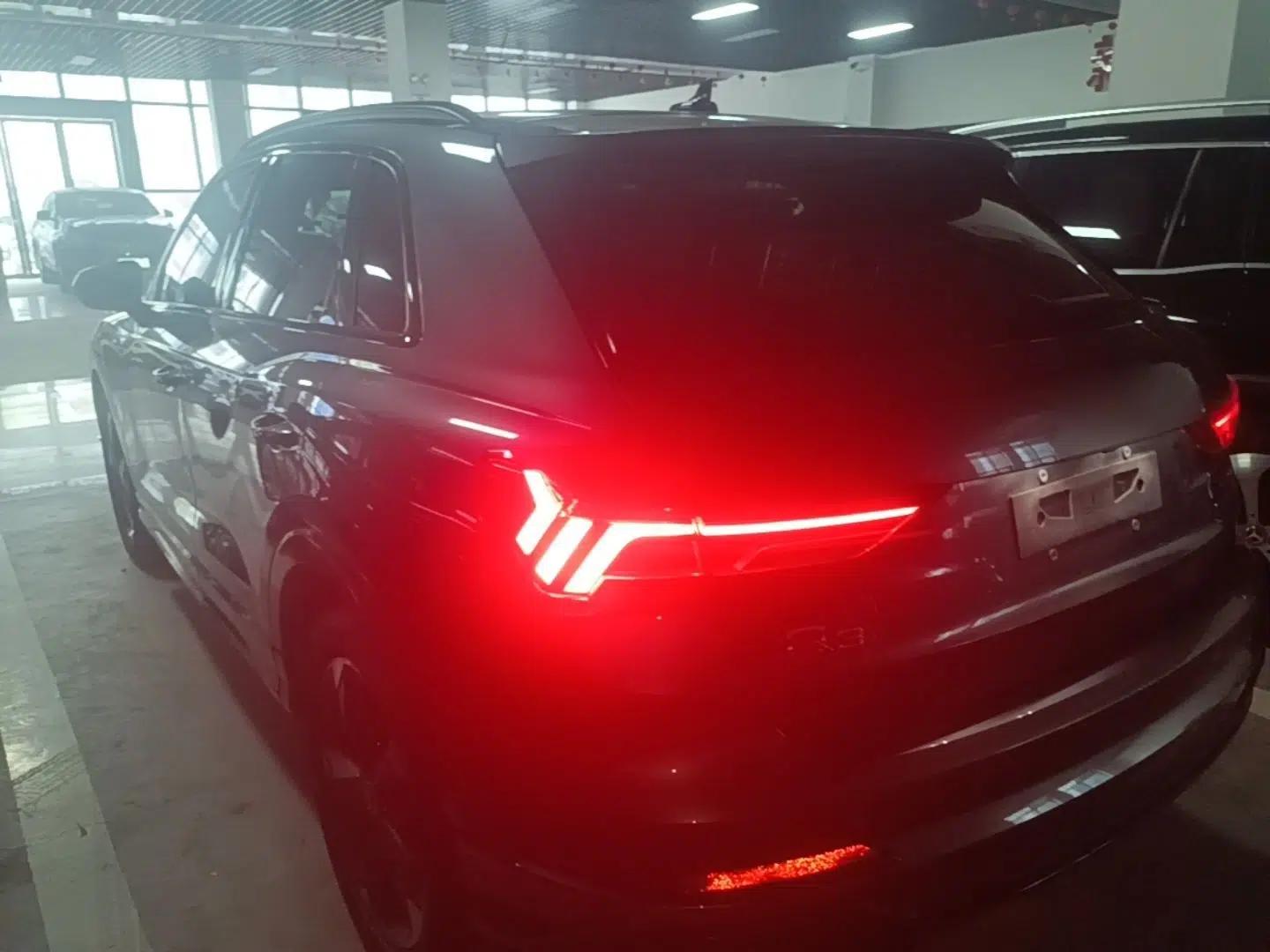 Audi Q3 2021 35 TFSI Fashion Dynamic Model — миниатюра 4