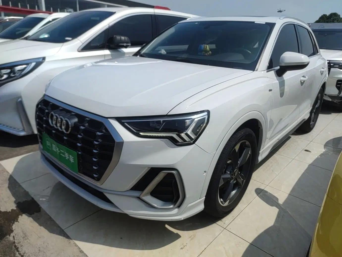 Audi Q3 2021 35 TFSI Fashion Dynamic Model — миниатюра 1