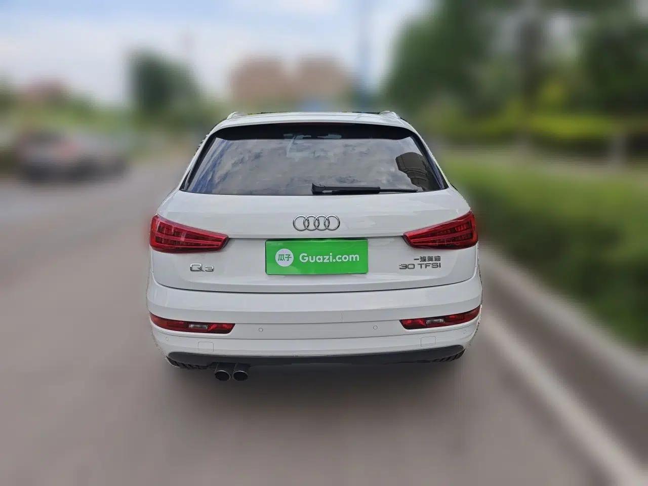Audi Q3 2018 30th Anniversary Edition 30 TFSI Fashion Model — миниатюра 3