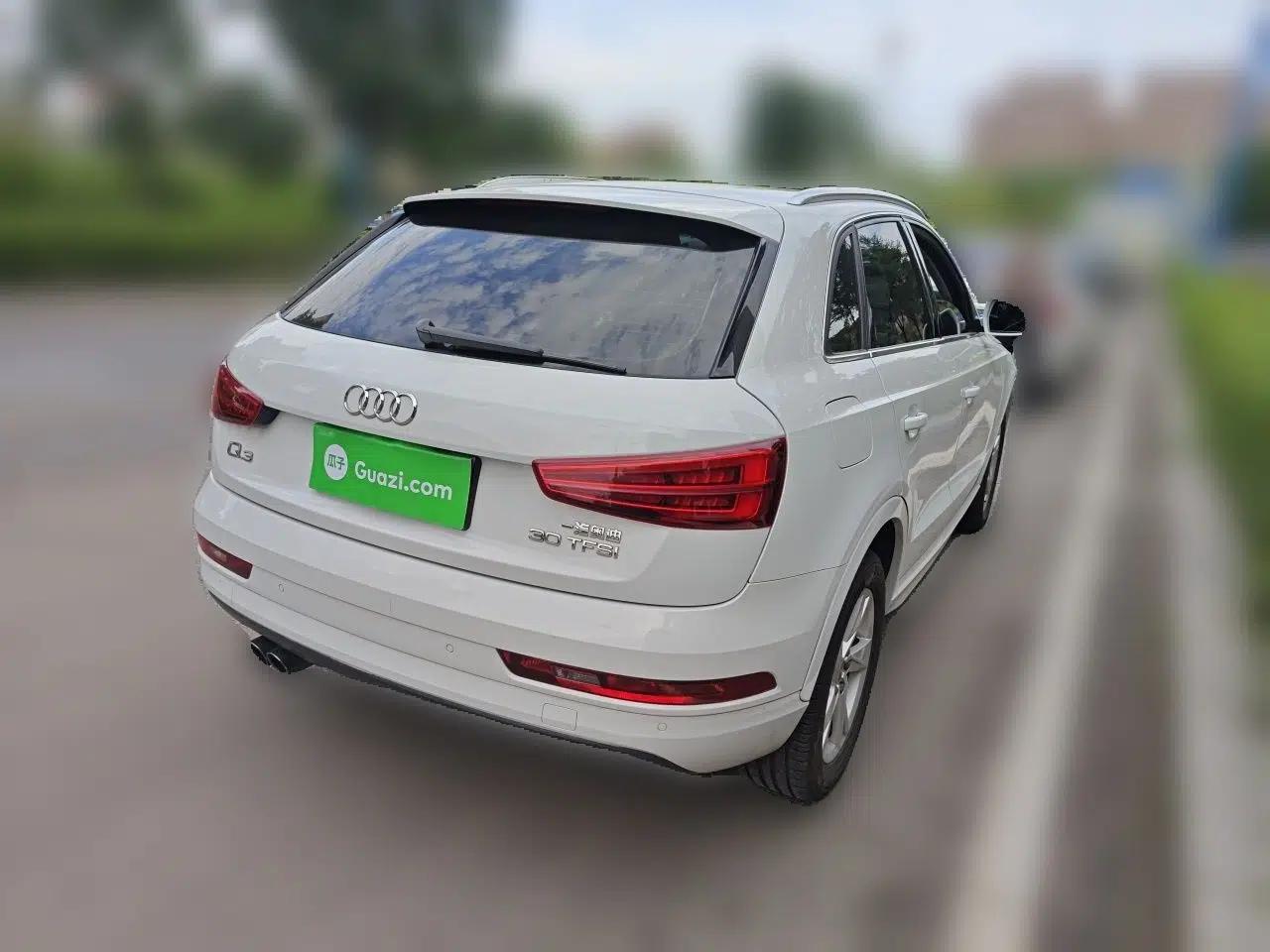 Audi Q3 2018 30th Anniversary Edition 30 TFSI Fashion Model — миниатюра 4