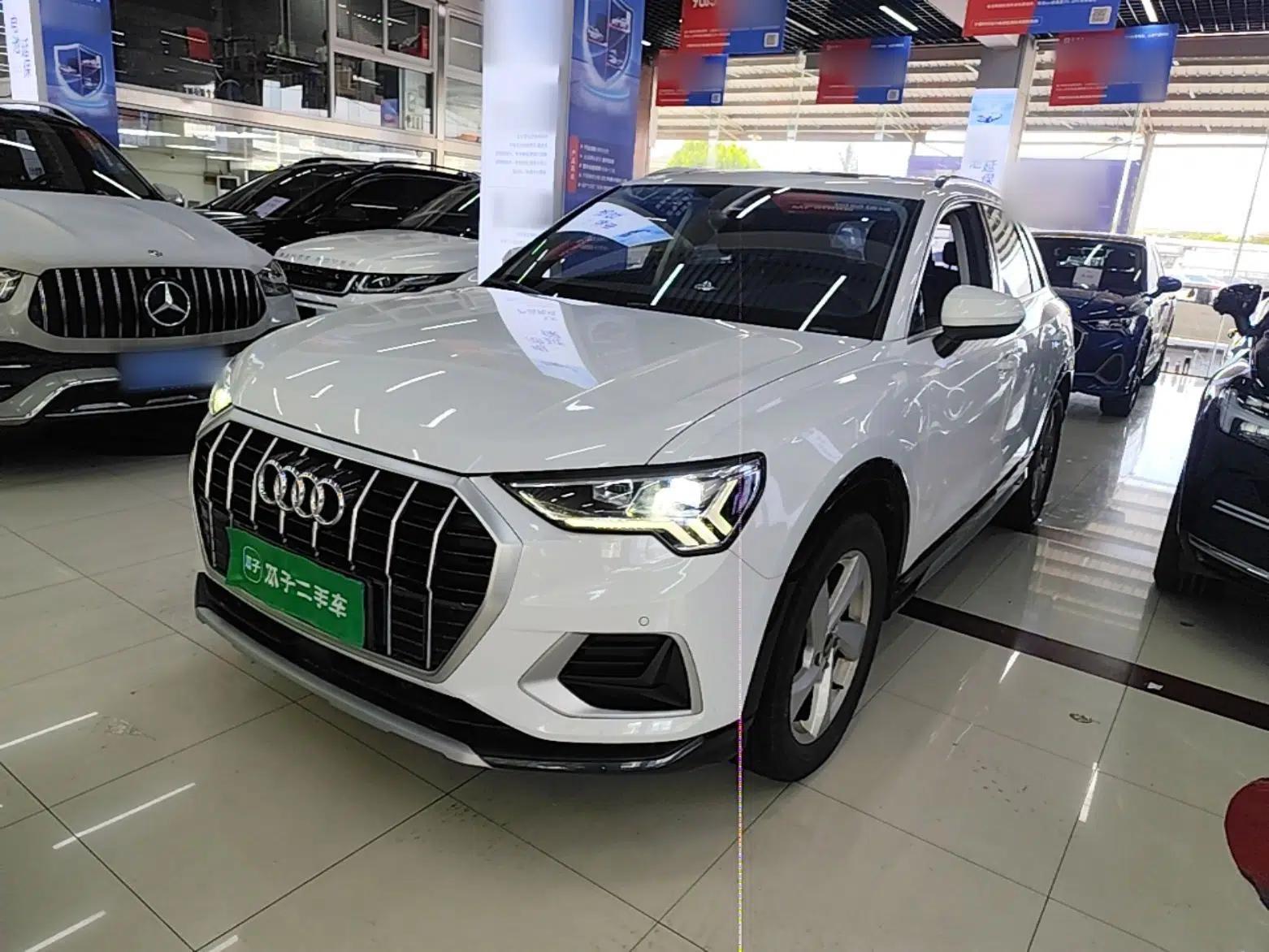 Audi Q3 2019 35 TFSI Advanced Style Edition — миниатюра 1