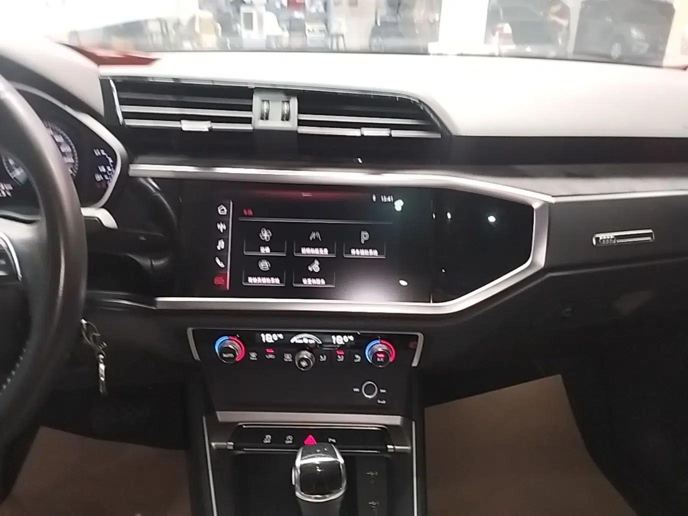 Audi Q3 2019 35 TFSI Advanced Dynamic Edition — миниатюра 24