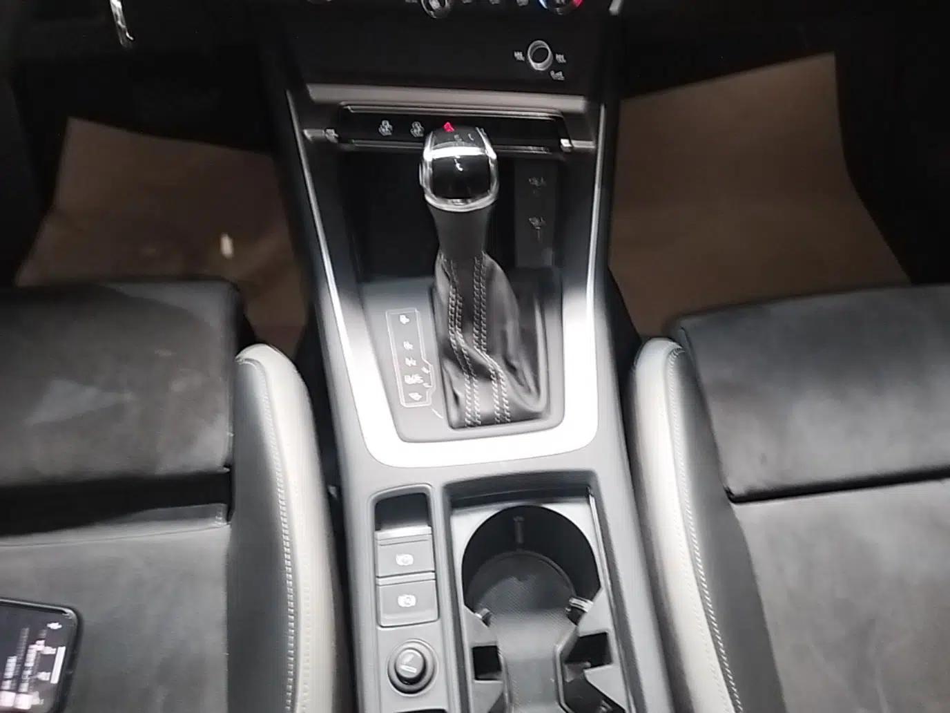 Audi Q3 2019 35 TFSI Advanced Dynamic Edition — миниатюра 25