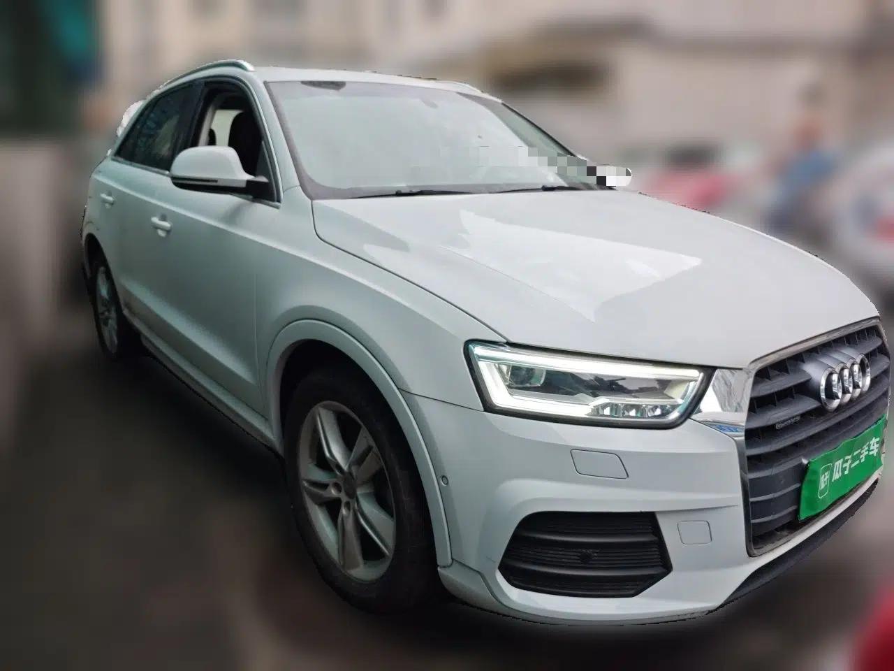 Audi Q3 2017 35 TFSI quattro all-wheel drive fashion model — миниатюра 3