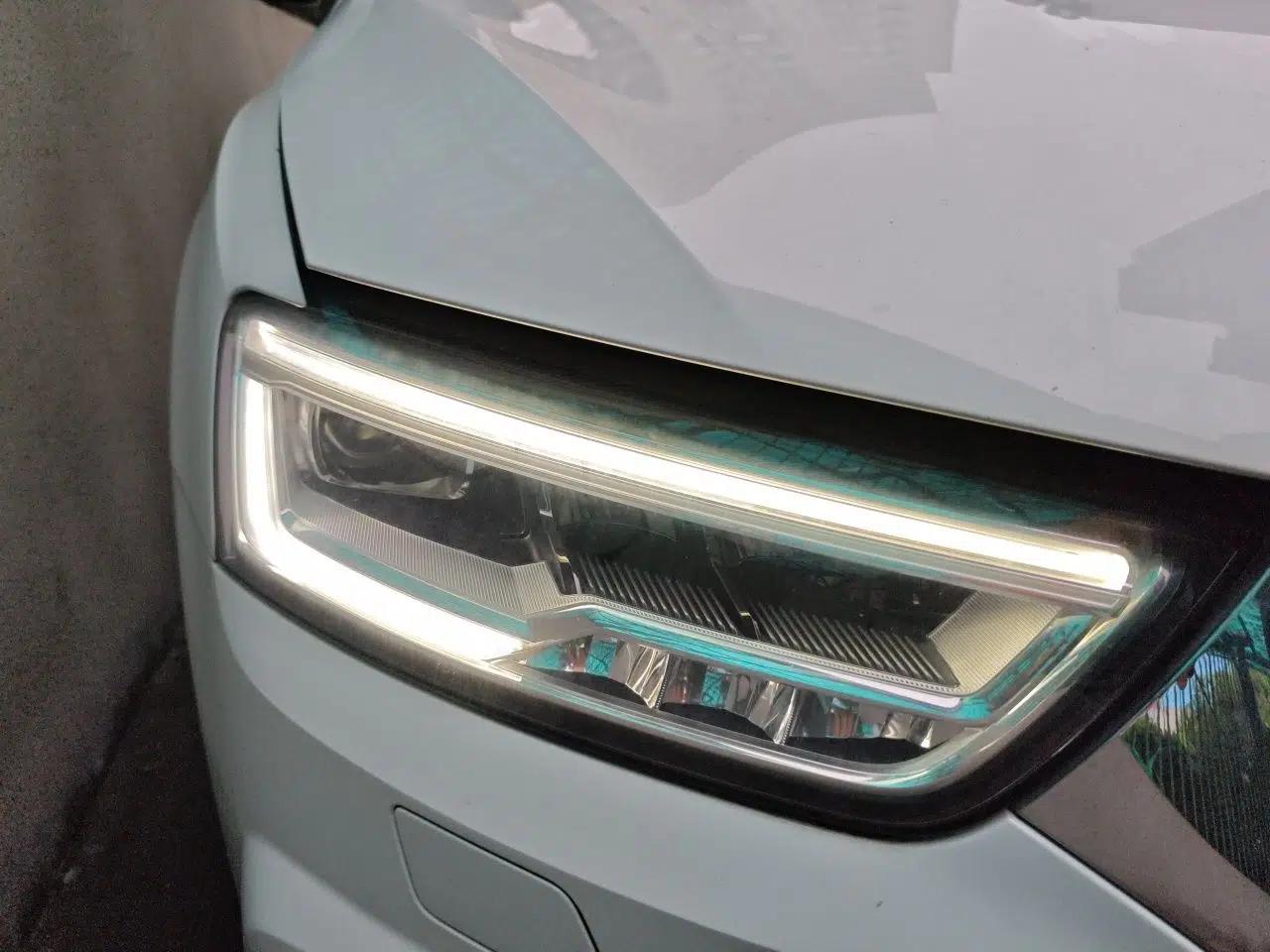 Audi Q3 2017 35 TFSI quattro all-wheel drive fashion model — миниатюра 7