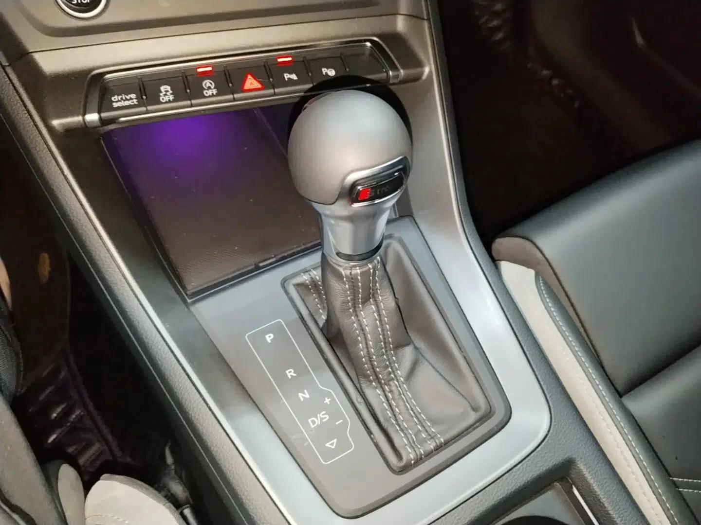 Audi Q3 2024 40 TFSI Fashion Dynamic Model — миниатюра 16