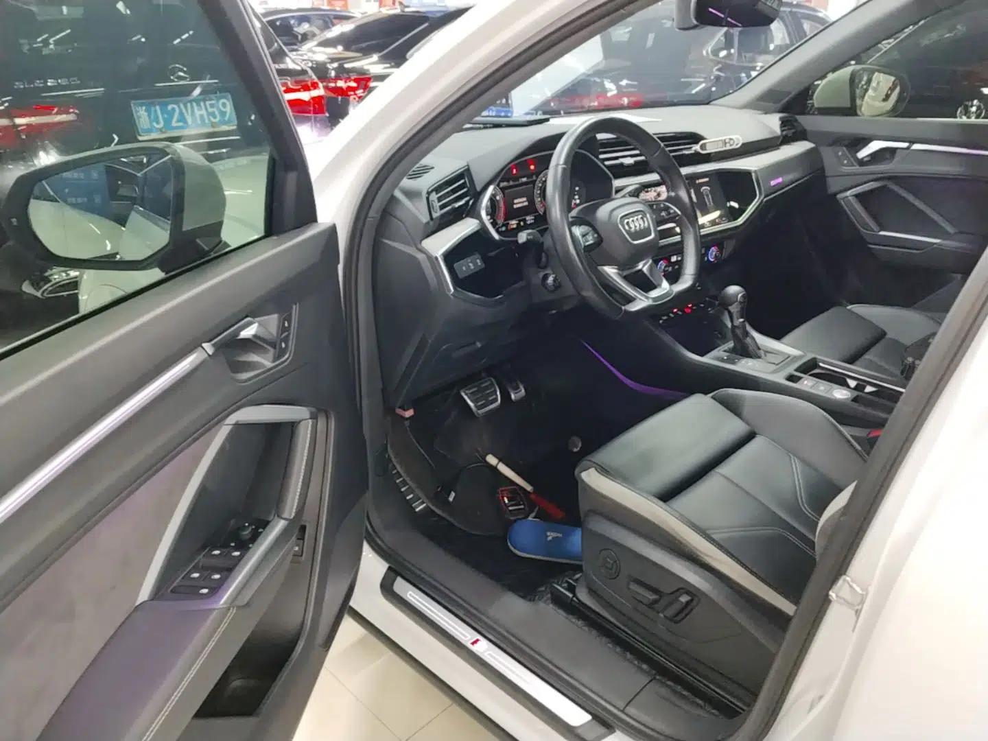 Audi Q3 2024 40 TFSI Fashion Dynamic Model — миниатюра 18