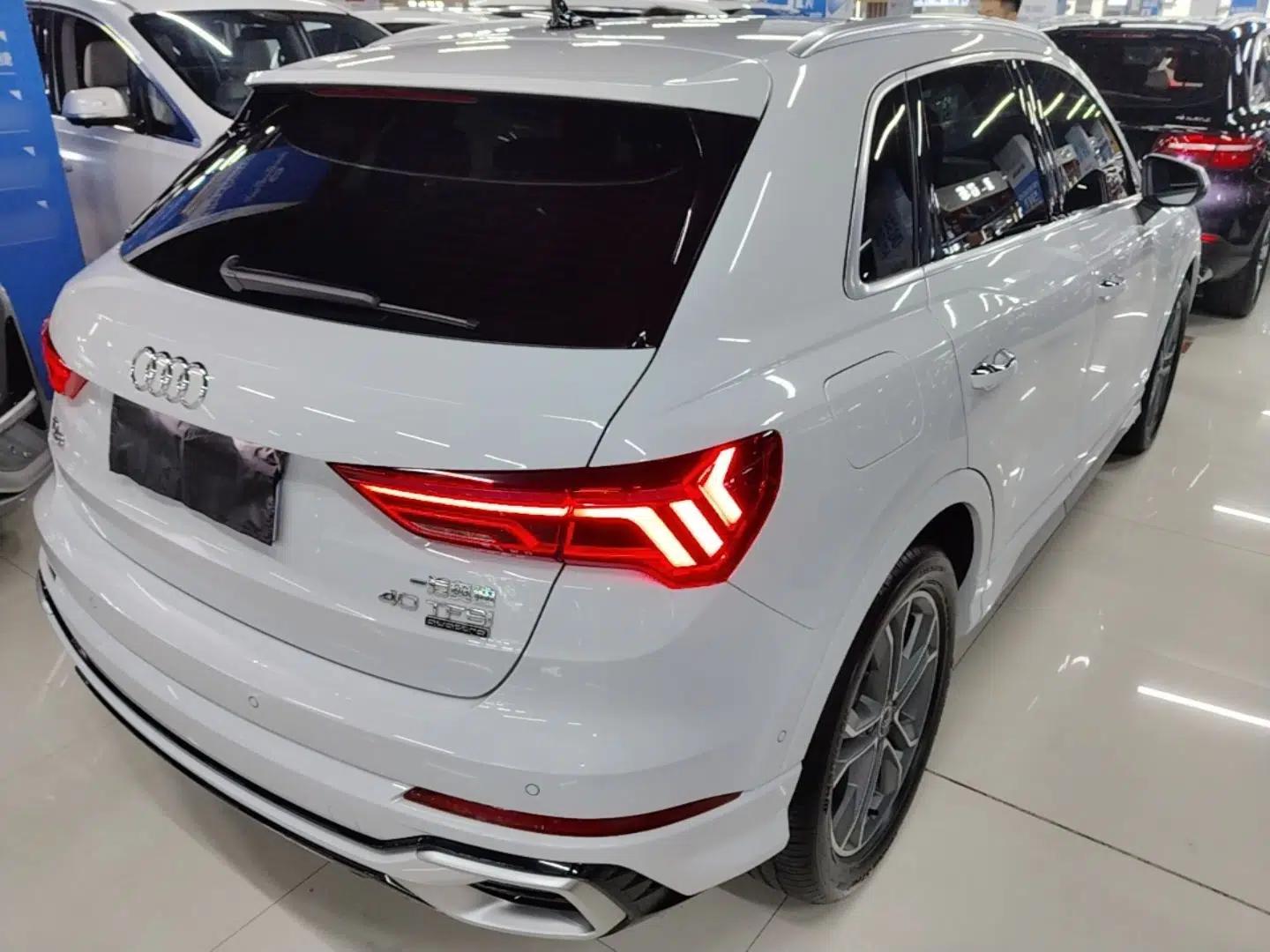 Audi Q3 2024 40 TFSI Fashion Dynamic Model — миниатюра 6