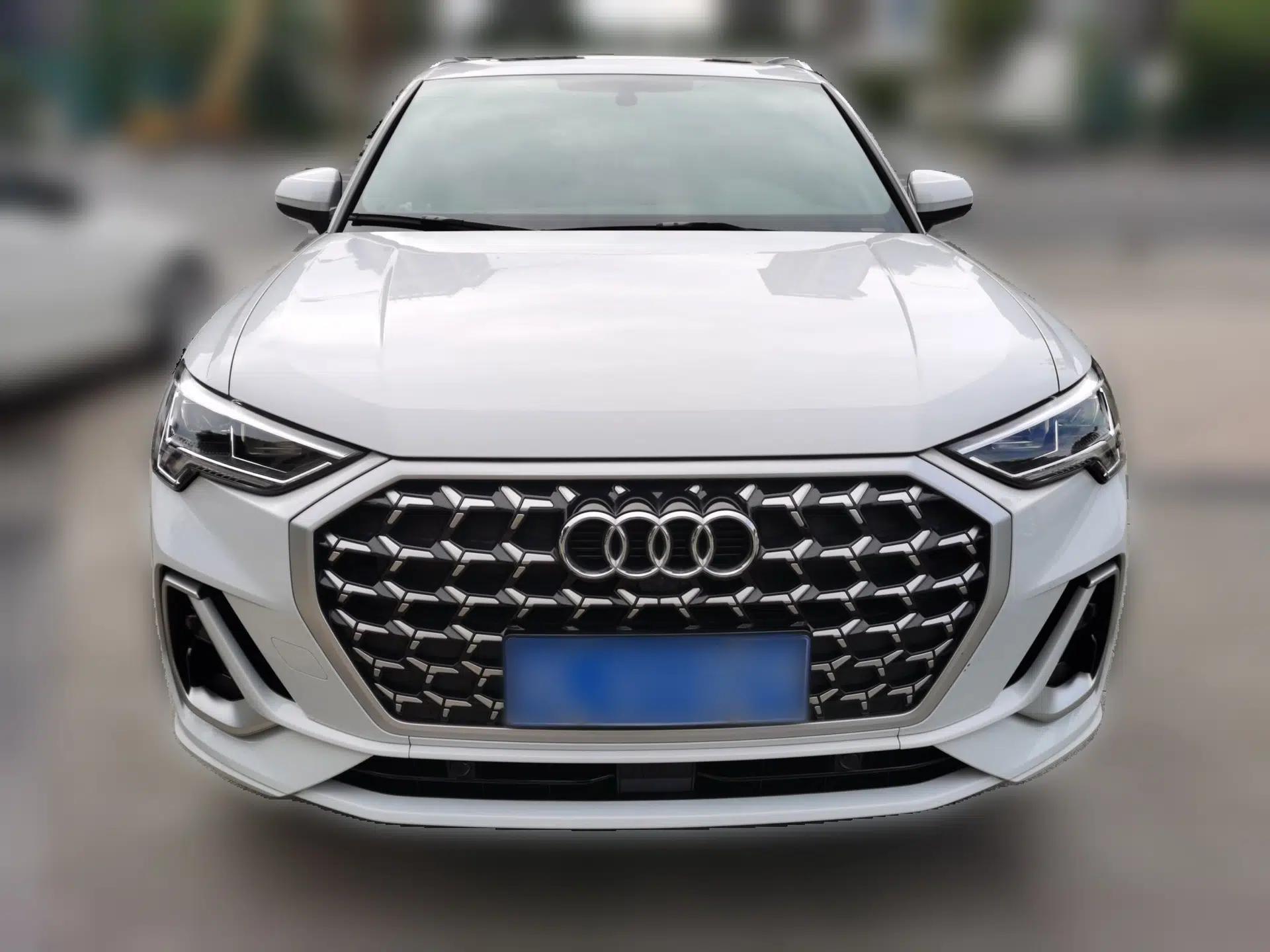 Audi Q3 2024 35 TFSI Fashion Dynamic Edition — миниатюра 2