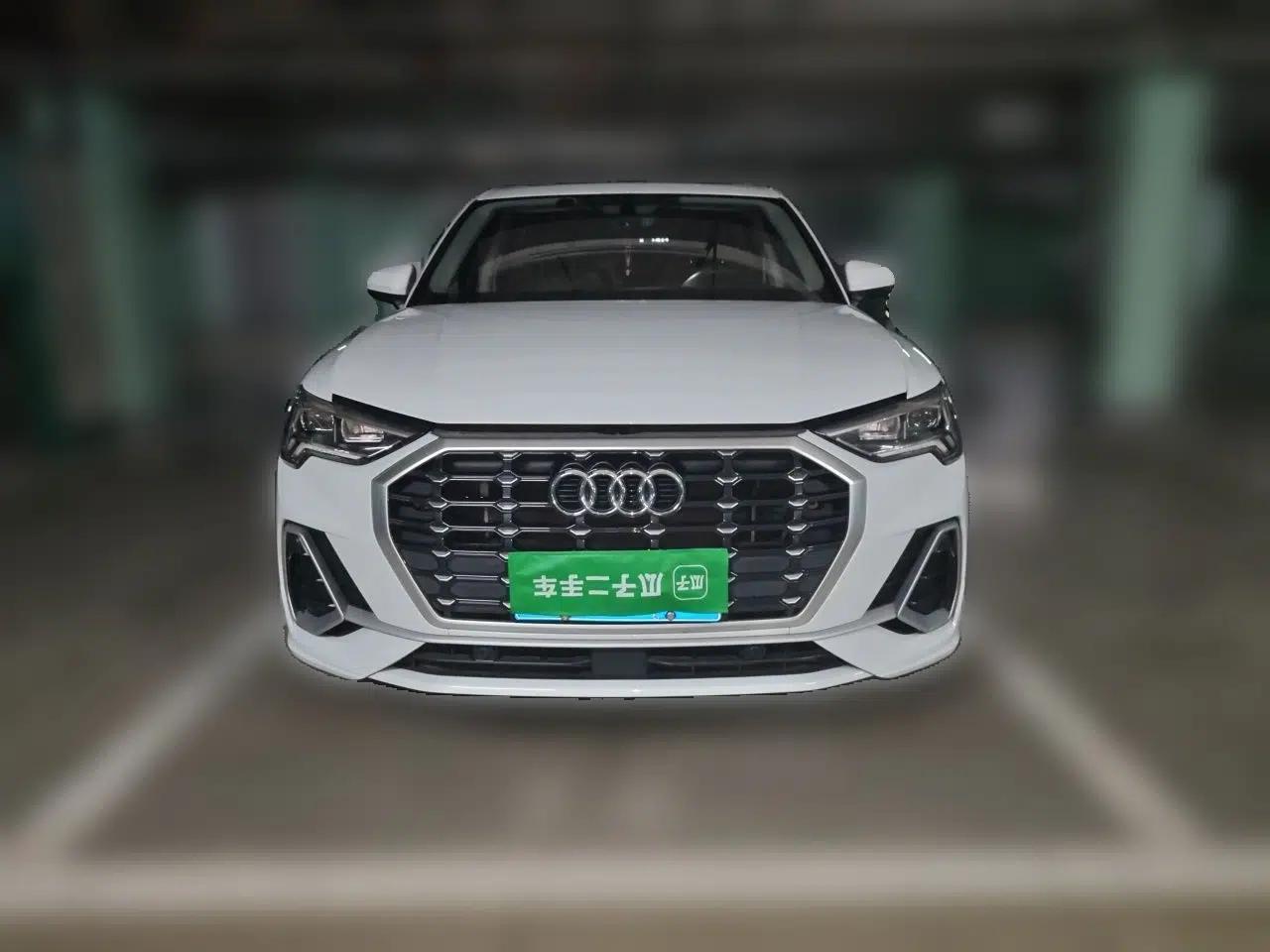 Audi Q3 2022 35 TFSI Fashion Dynamic Model — миниатюра 2