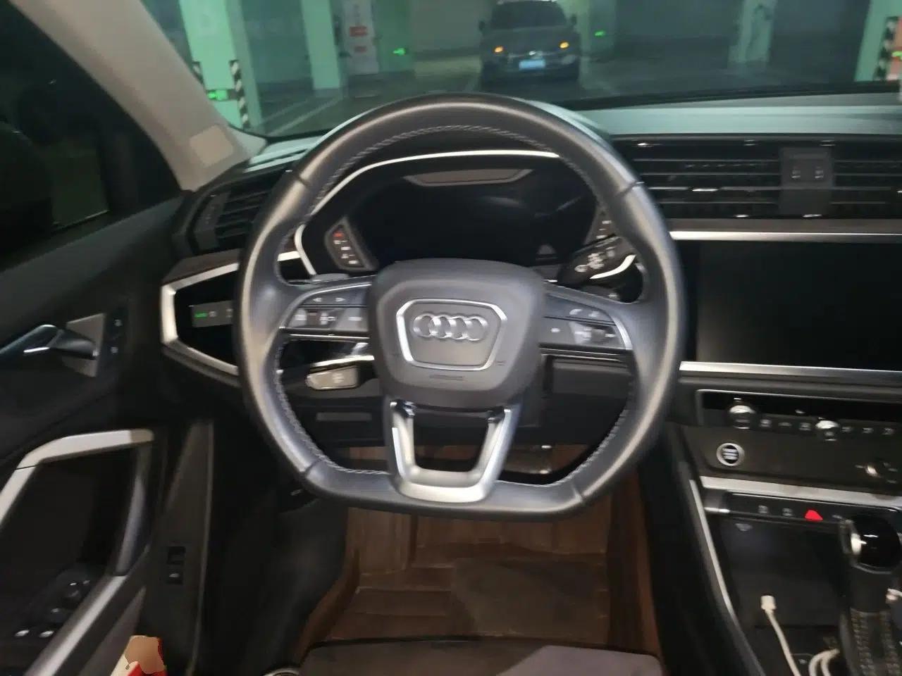 Audi Q3 2022 35 TFSI Fashion Dynamic Model — миниатюра 7