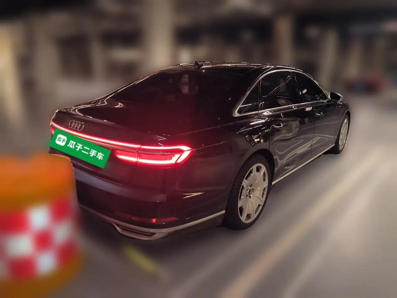 Audi A8 2019 Facelifted Plus A8L 50 TFSI quattro Comfort Version — миниатюра 6
