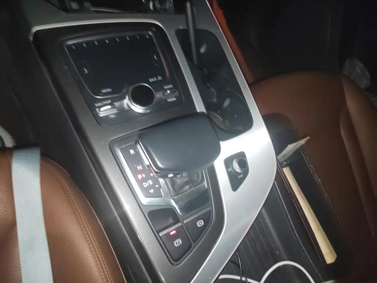 Audi Q7 2018 40 TFSI S line Sport Edition — миниатюра 14